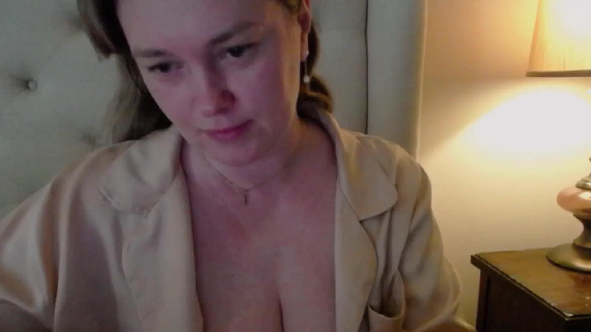 Gallery image thumbnail from J0llye's myfreecams stream on, 04/06/2025, 19:58 image 16 of 20