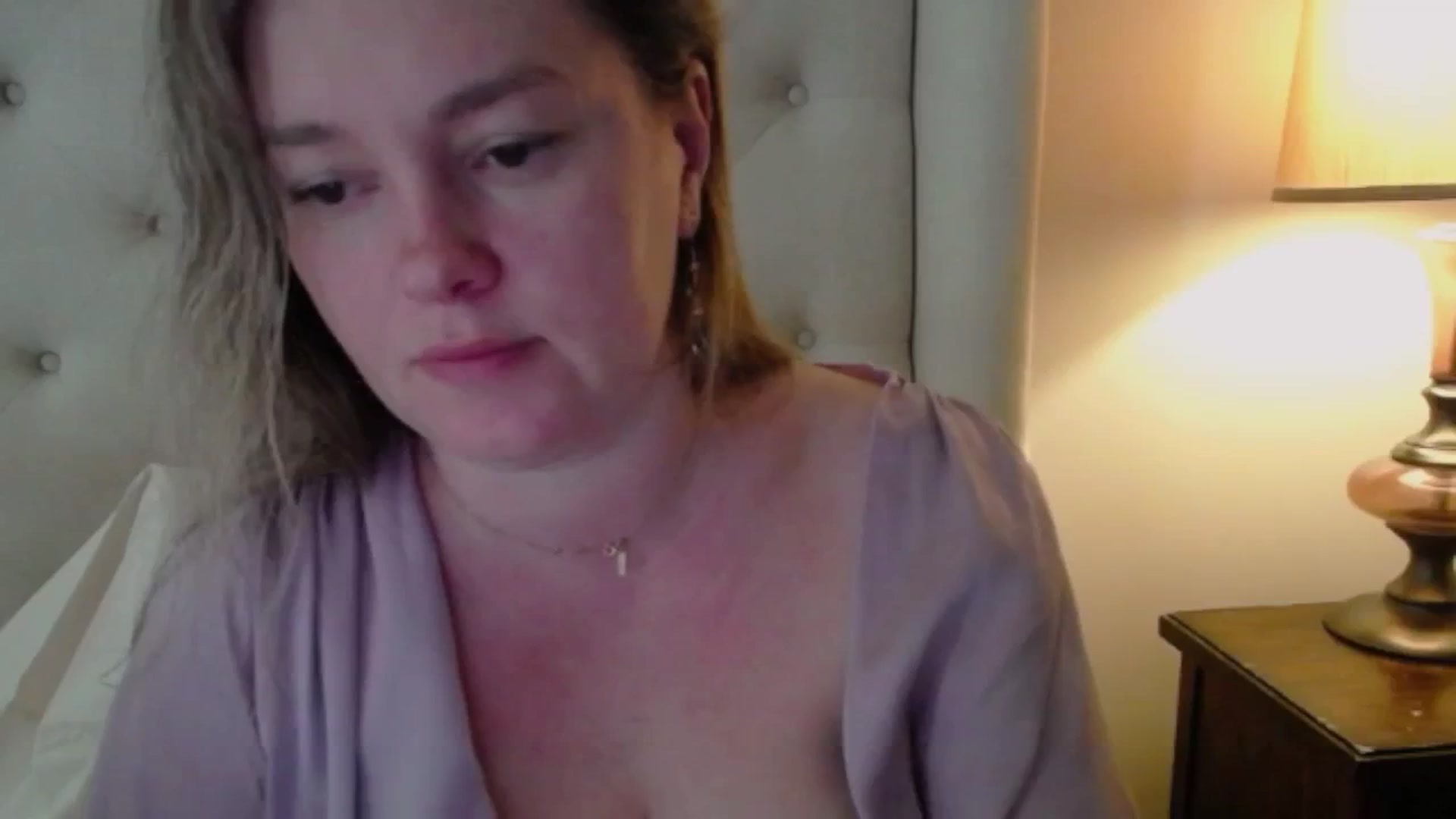 Gallery image thumbnail from J0llye's myfreecams stream on, 04/07/2025, 16:52 image 2 of 20