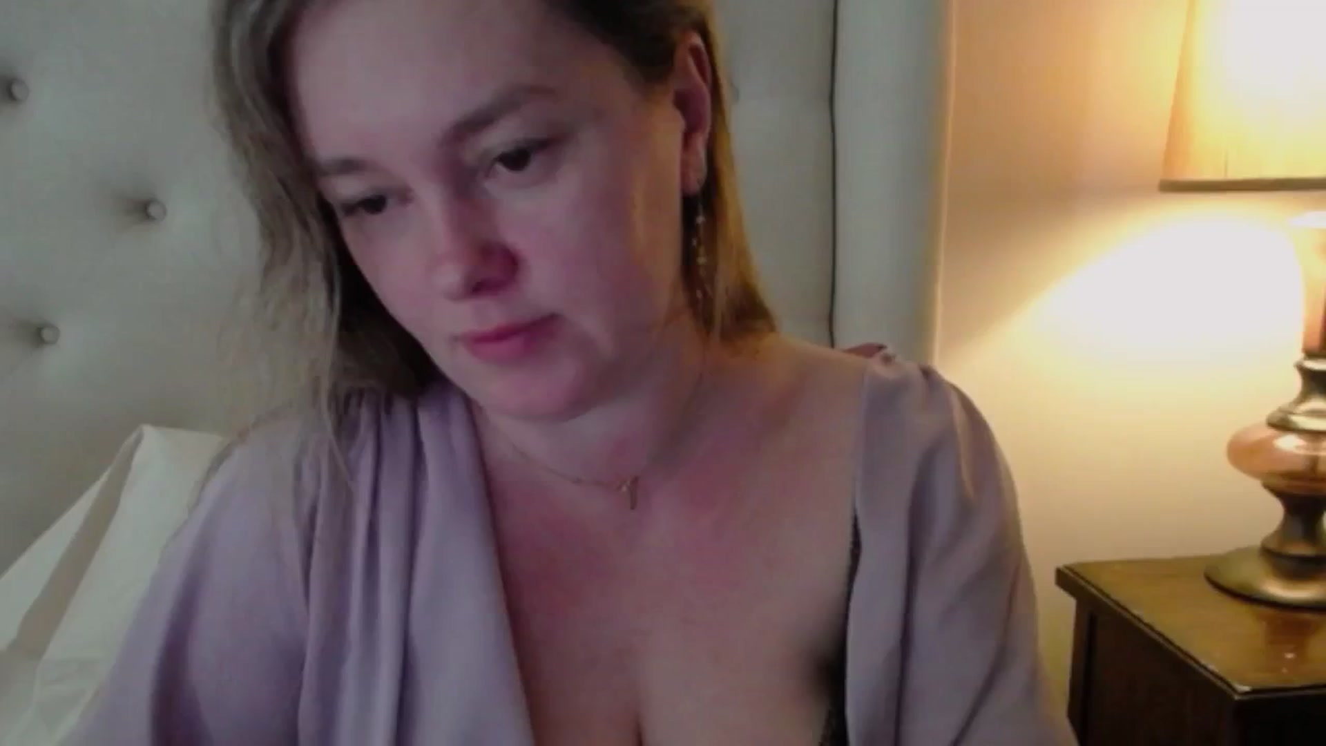 Gallery image thumbnail from J0llye's myfreecams stream on, 04/07/2025, 16:52 image 1 of 20
