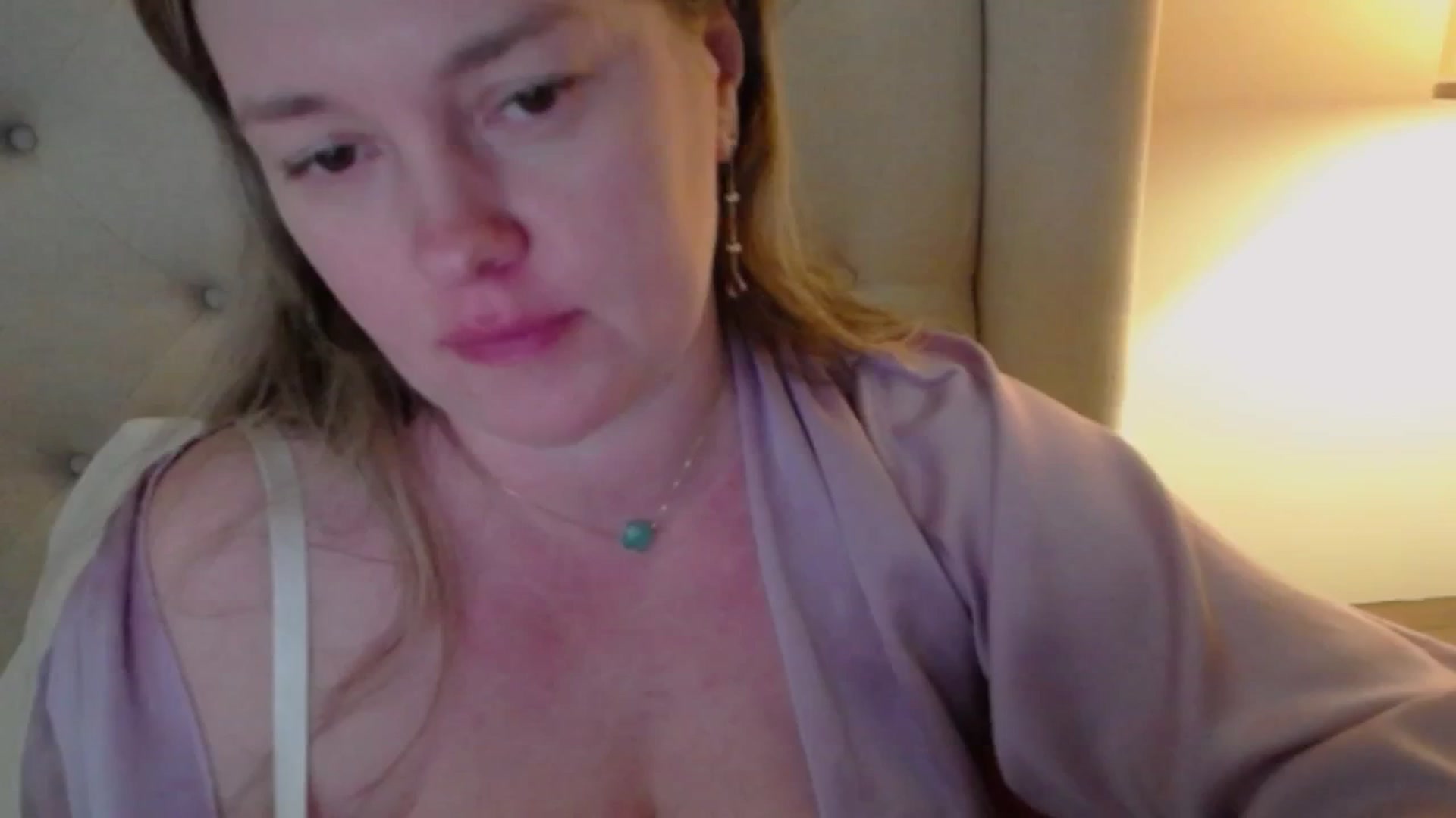 Gallery image thumbnail from J0llye's myfreecams stream on, 04/08/2025, 19:52 image 4 of 20