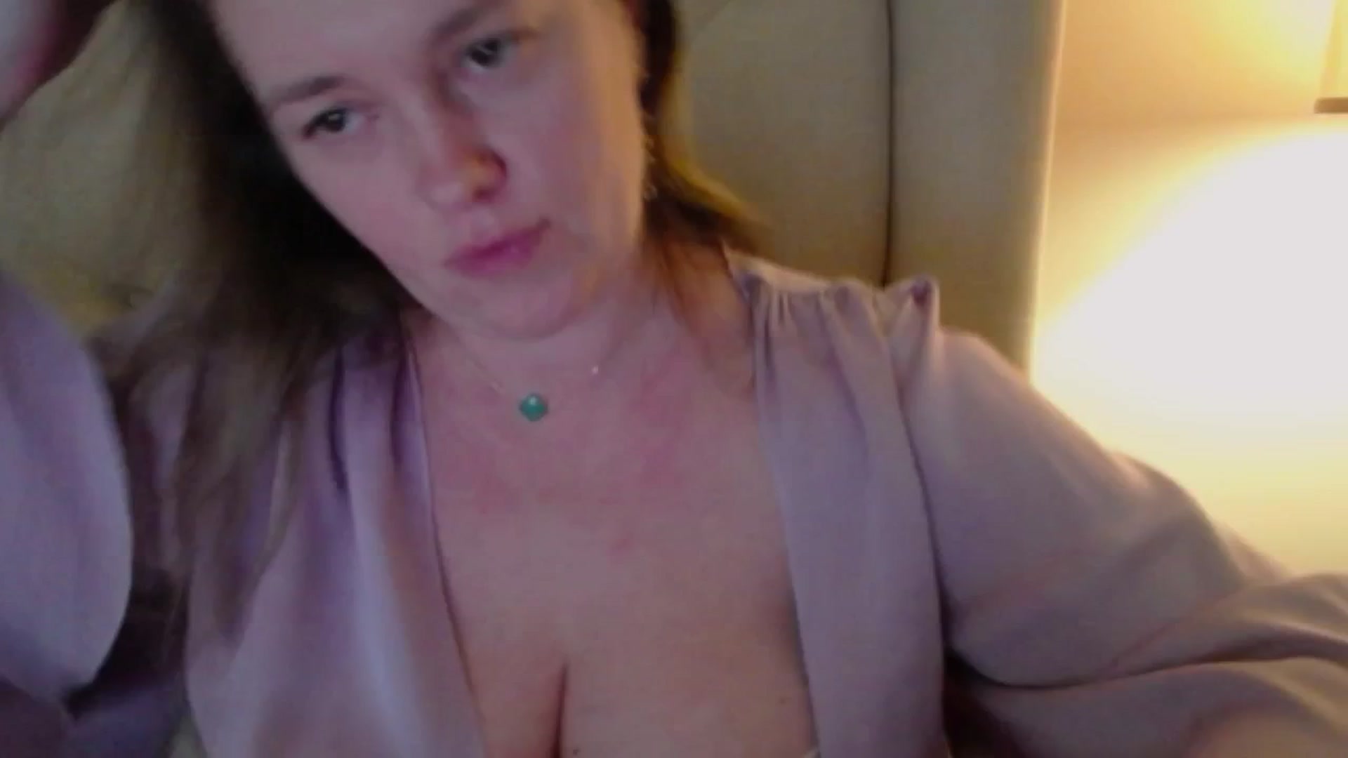 Gallery image thumbnail from J0llye's myfreecams stream on, 04/08/2025, 19:52 image 16 of 20