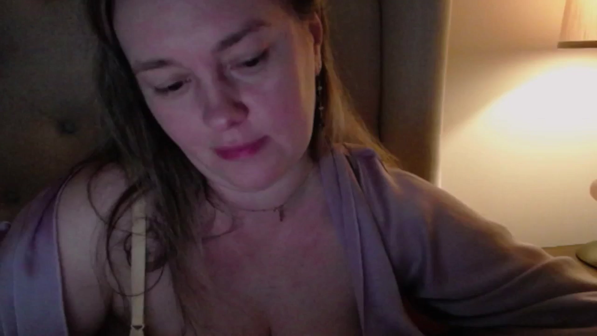Gallery image thumbnail from J0llye's myfreecams stream on, 04/10/2025, 19:35 image 19 of 20