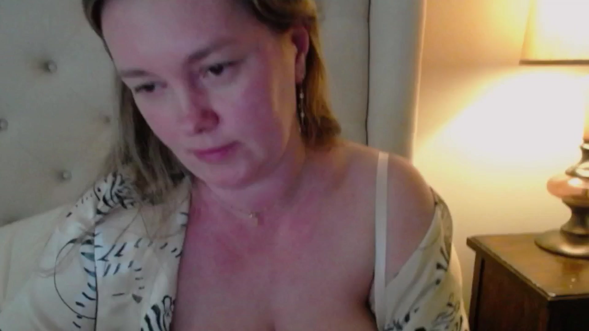 Gallery image thumbnail from J0llye's myfreecams stream on, 04/11/2025, 19:41 image 5 of 20