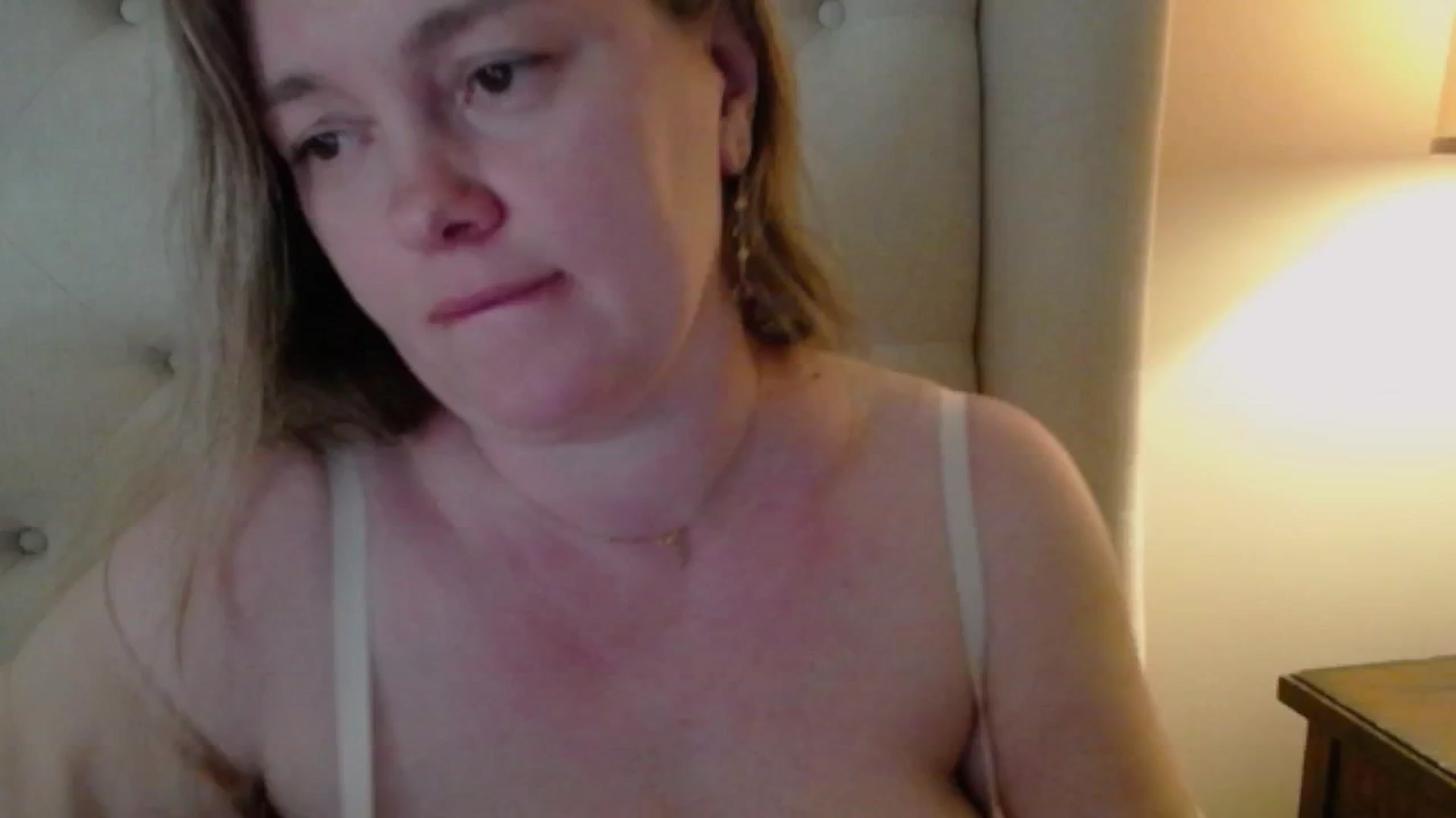Gallery image thumbnail from J0llye's myfreecams stream on, 04/13/2025, 20:13 image 6 of 20