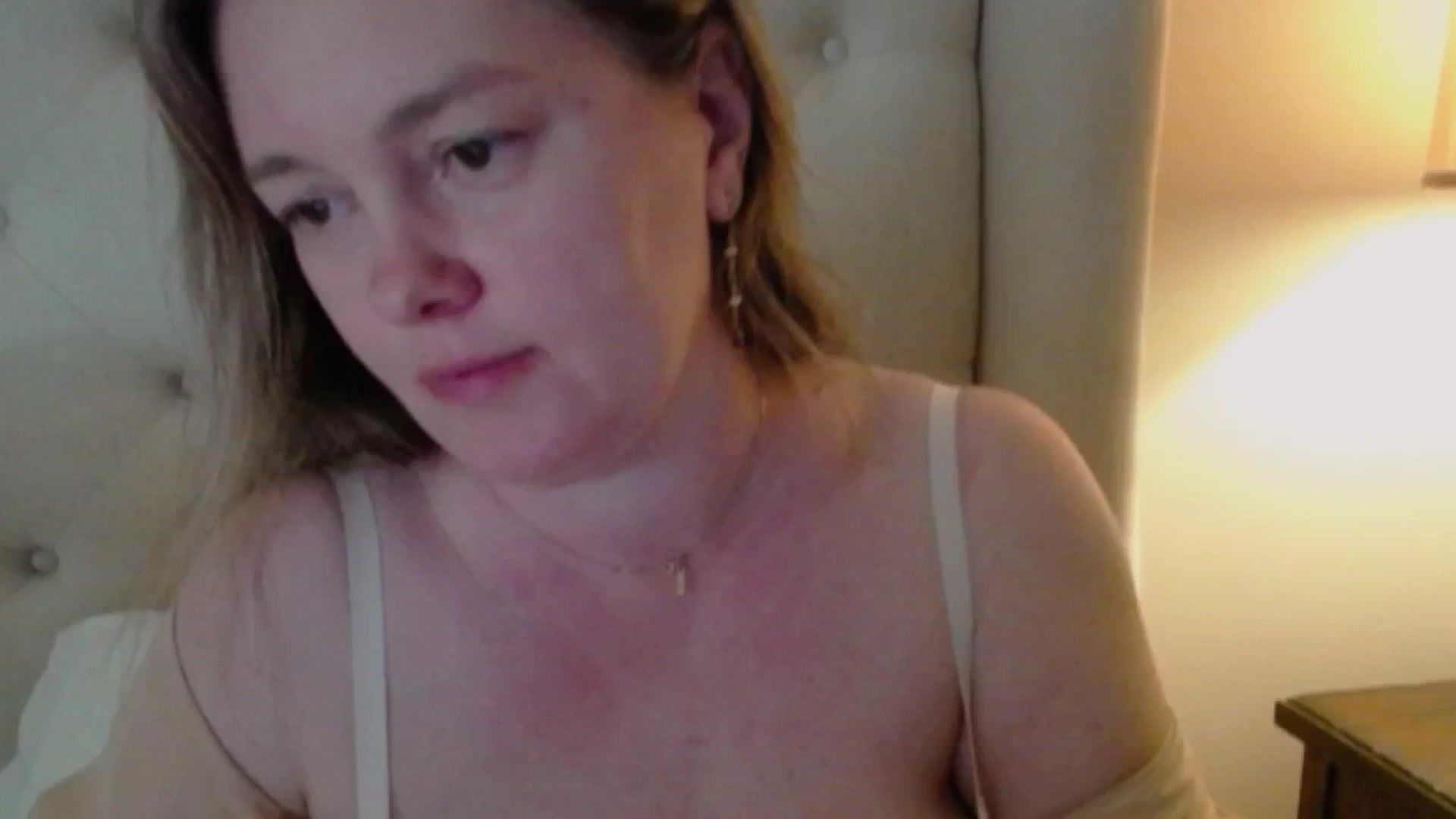 Gallery image thumbnail from J0llye's myfreecams stream on, 04/13/2025, 20:13 image 1 of 20