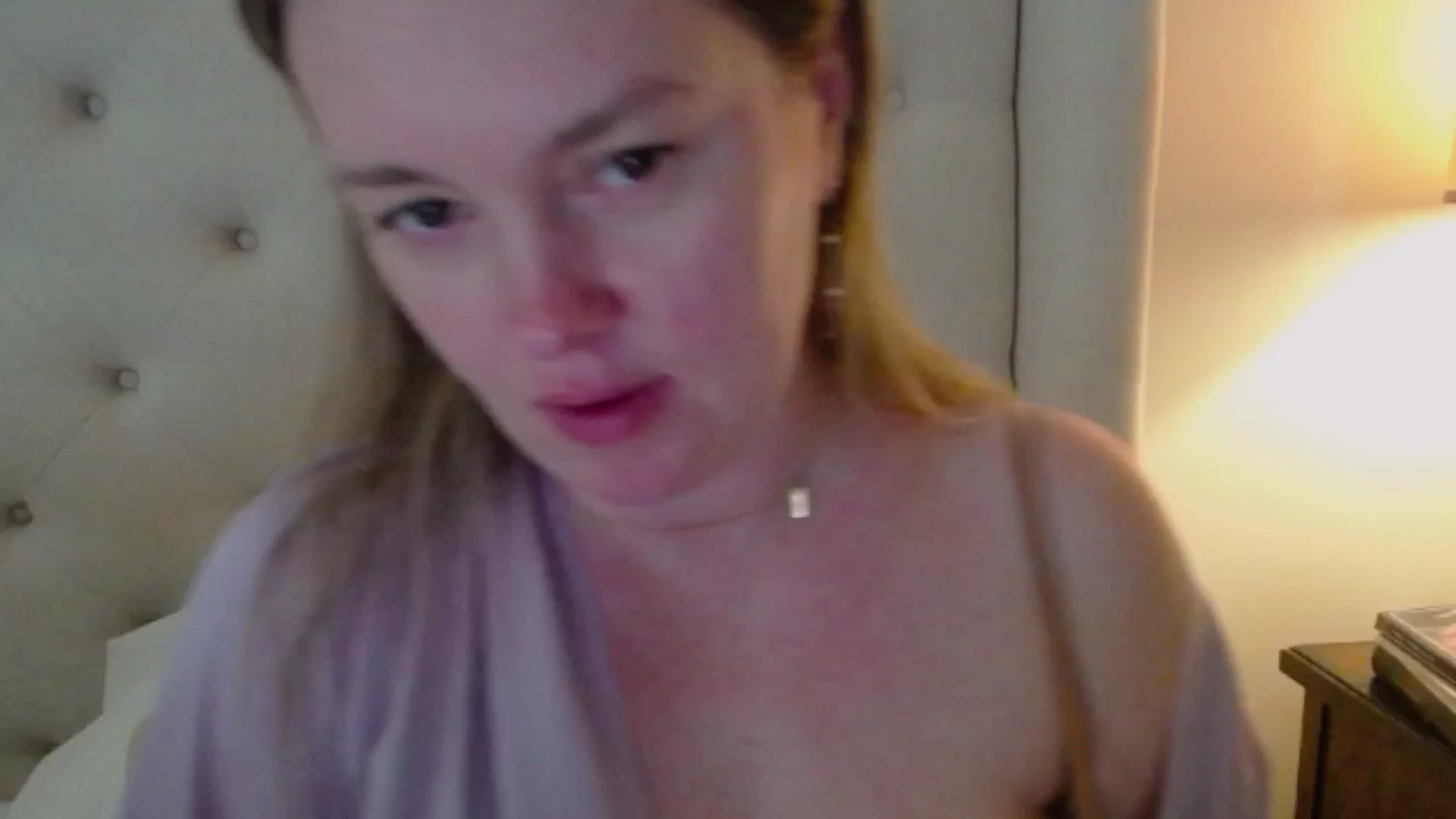 Gallery image thumbnail from J0llye's myfreecams stream on, 04/14/2025, 19:36 image 3 of 20