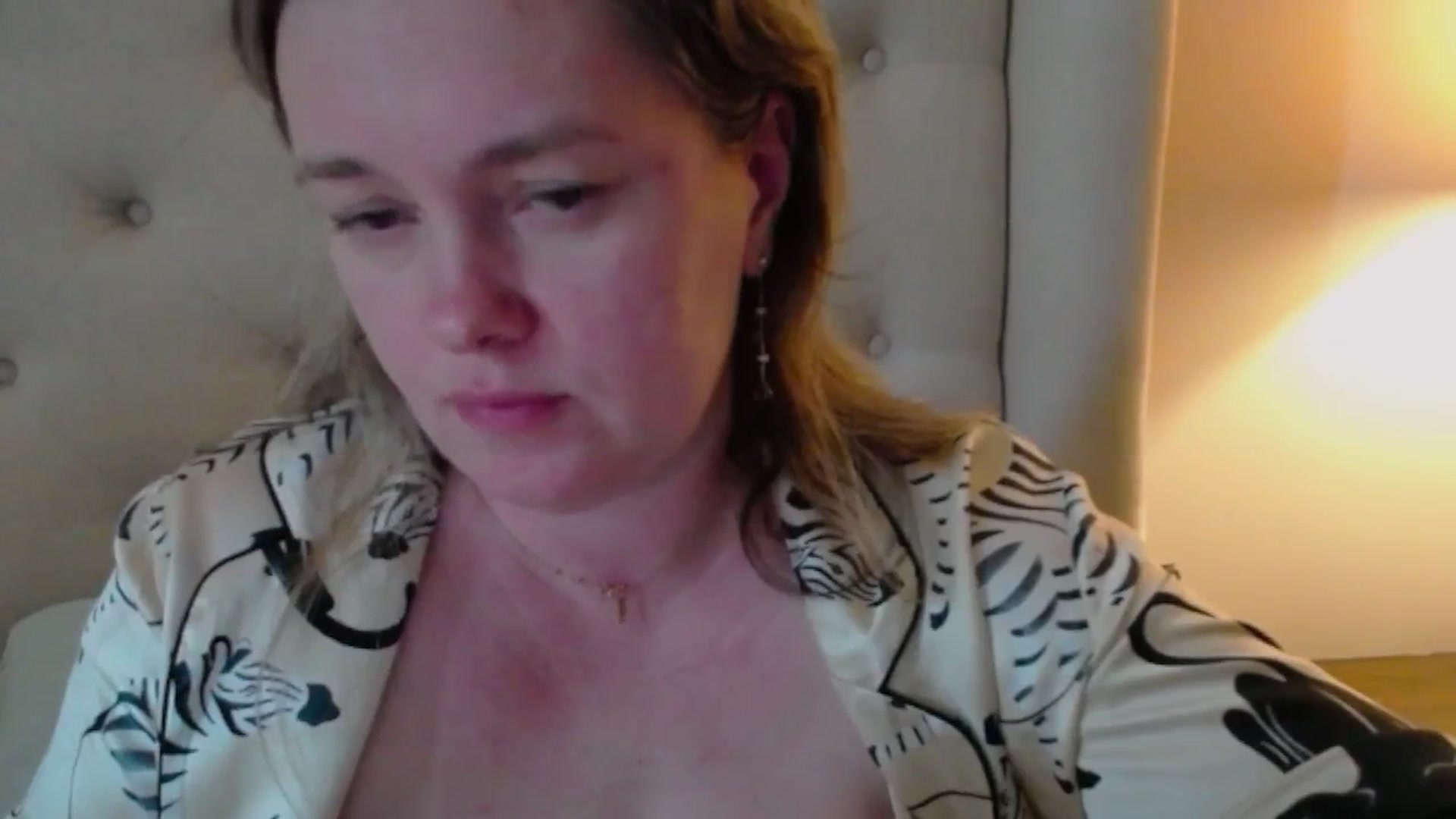 Gallery image thumbnail from J0llye's myfreecams stream on, 04/15/2025, 18:52 image 17 of 20