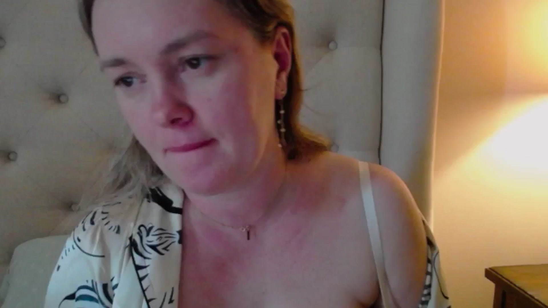 Gallery image thumbnail from J0llye's myfreecams stream on, 04/15/2025, 18:52 image 1 of 20