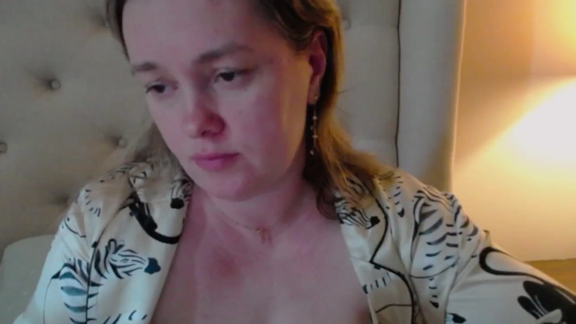 Gallery image thumbnail from J0llye's myfreecams stream on, 04/15/2025, 18:52 image 8 of 20