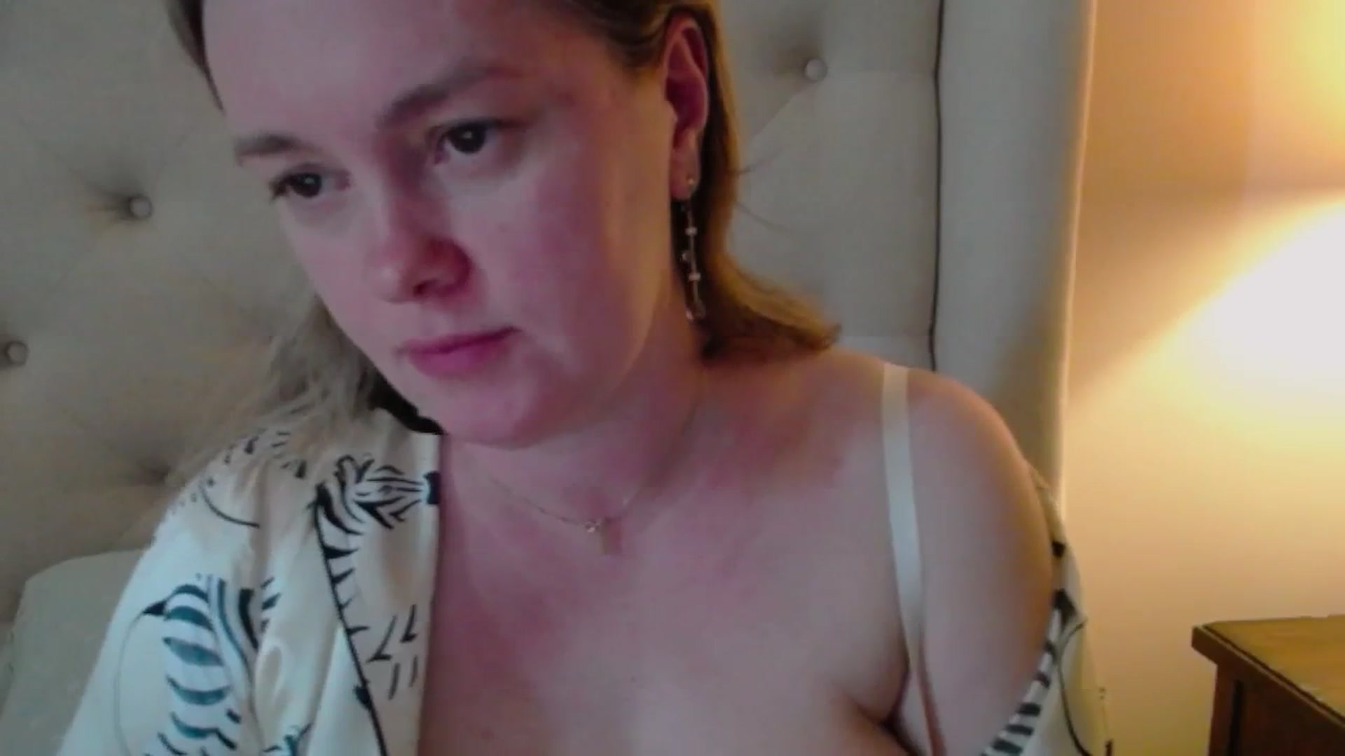 Gallery image thumbnail from J0llye's myfreecams stream on, 04/15/2025, 18:52 image 3 of 20