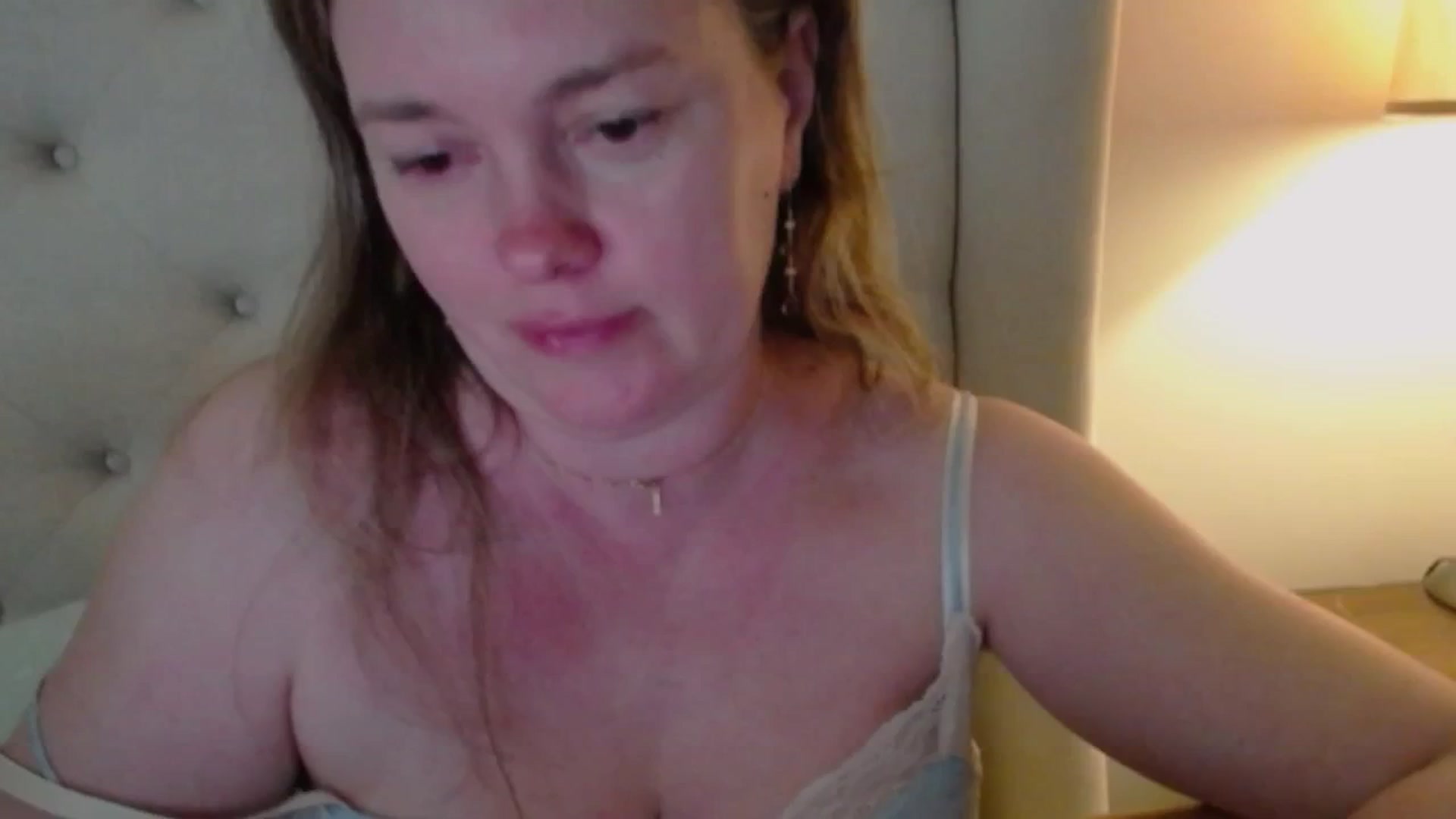 Gallery image thumbnail from J0llye's myfreecams stream on, 04/17/2025, 19:41 image 5 of 20