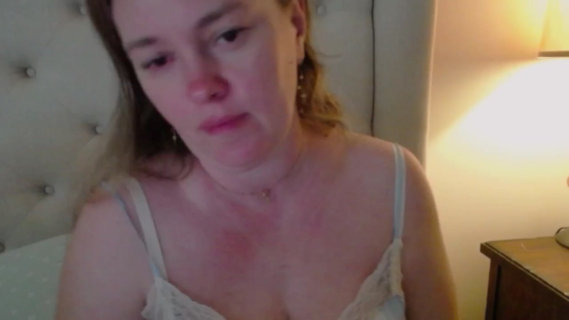 Gallery image thumbnail from J0llye's myfreecams stream on, 04/17/2025, 19:41 image 1 of 20