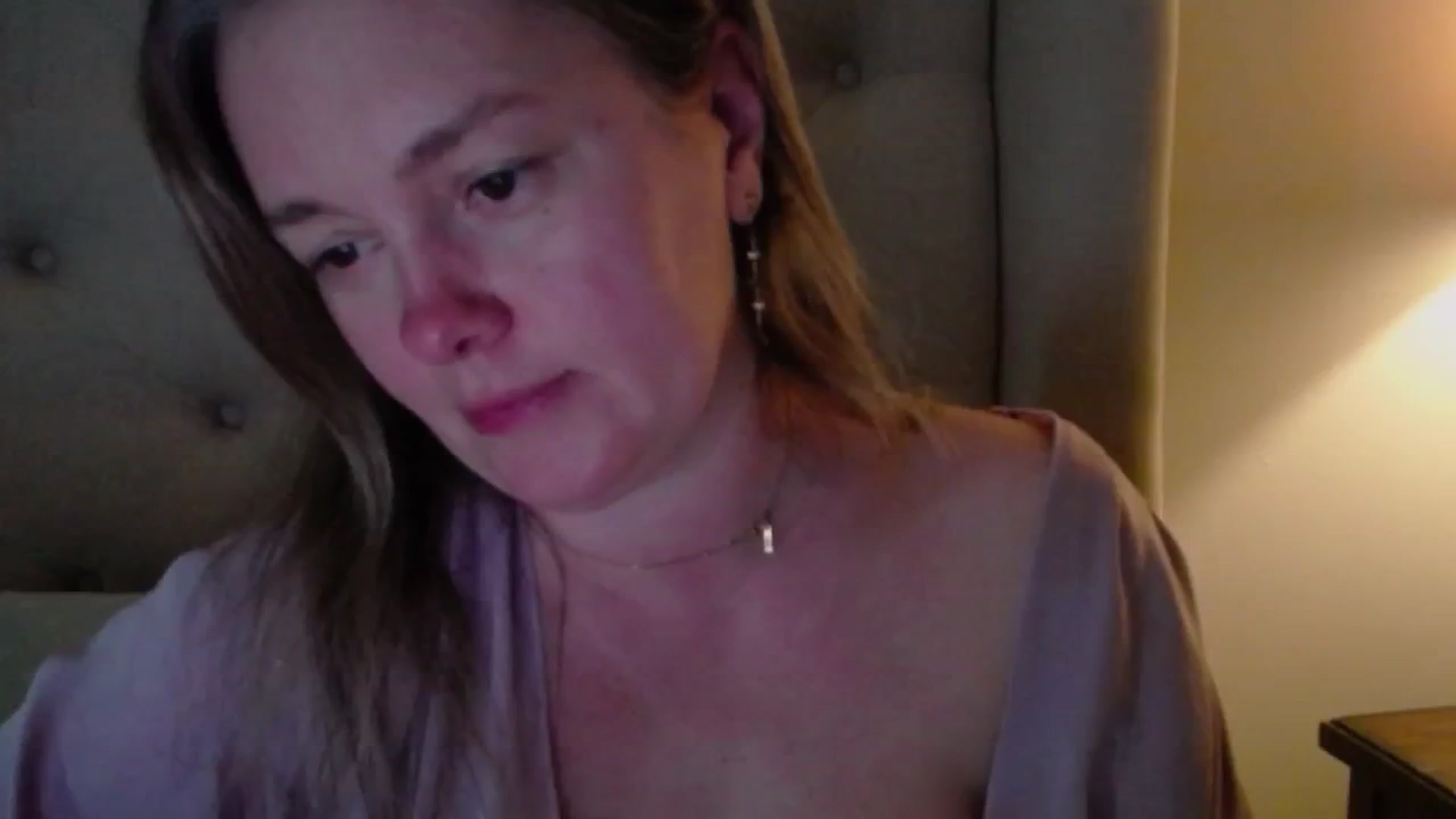 Gallery image thumbnail from J0llye's myfreecams stream on, 04/18/2025, 20:14 image 16 of 20
