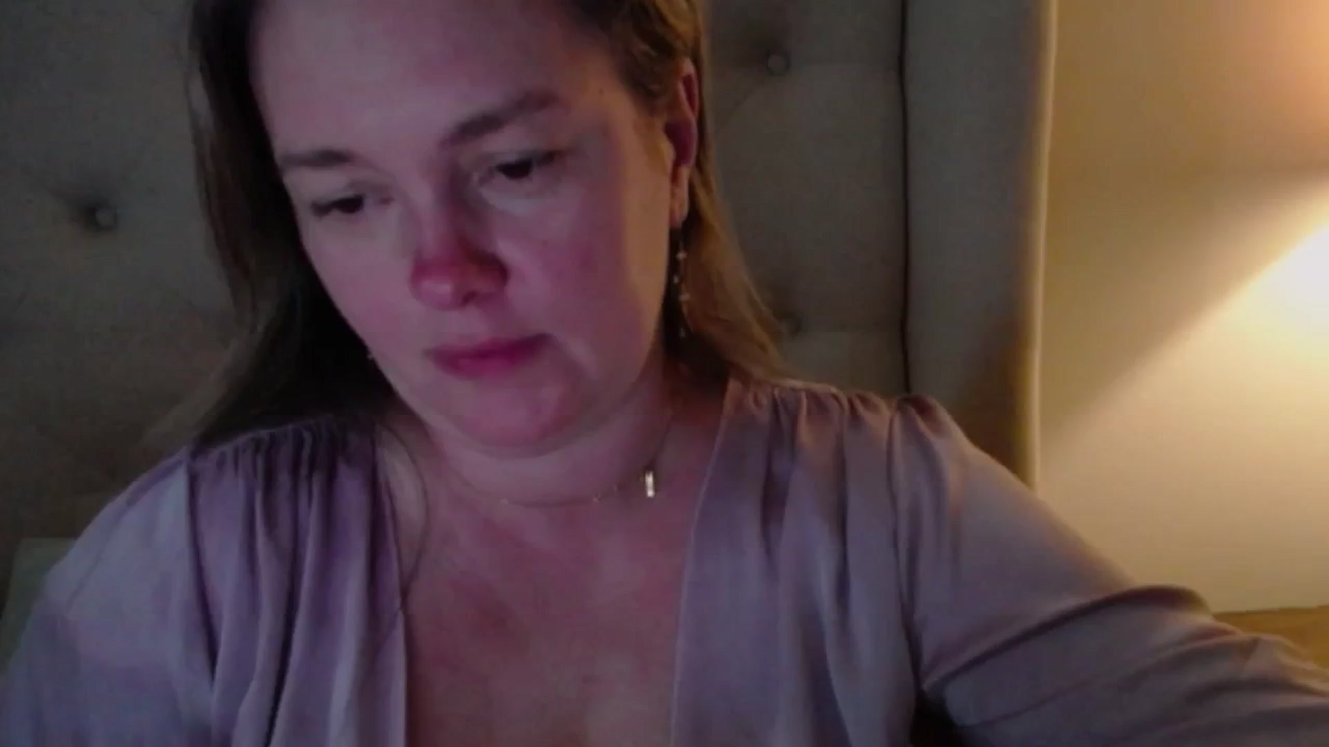 Gallery image thumbnail from J0llye's myfreecams stream on, 04/18/2025, 20:14 image 7 of 20
