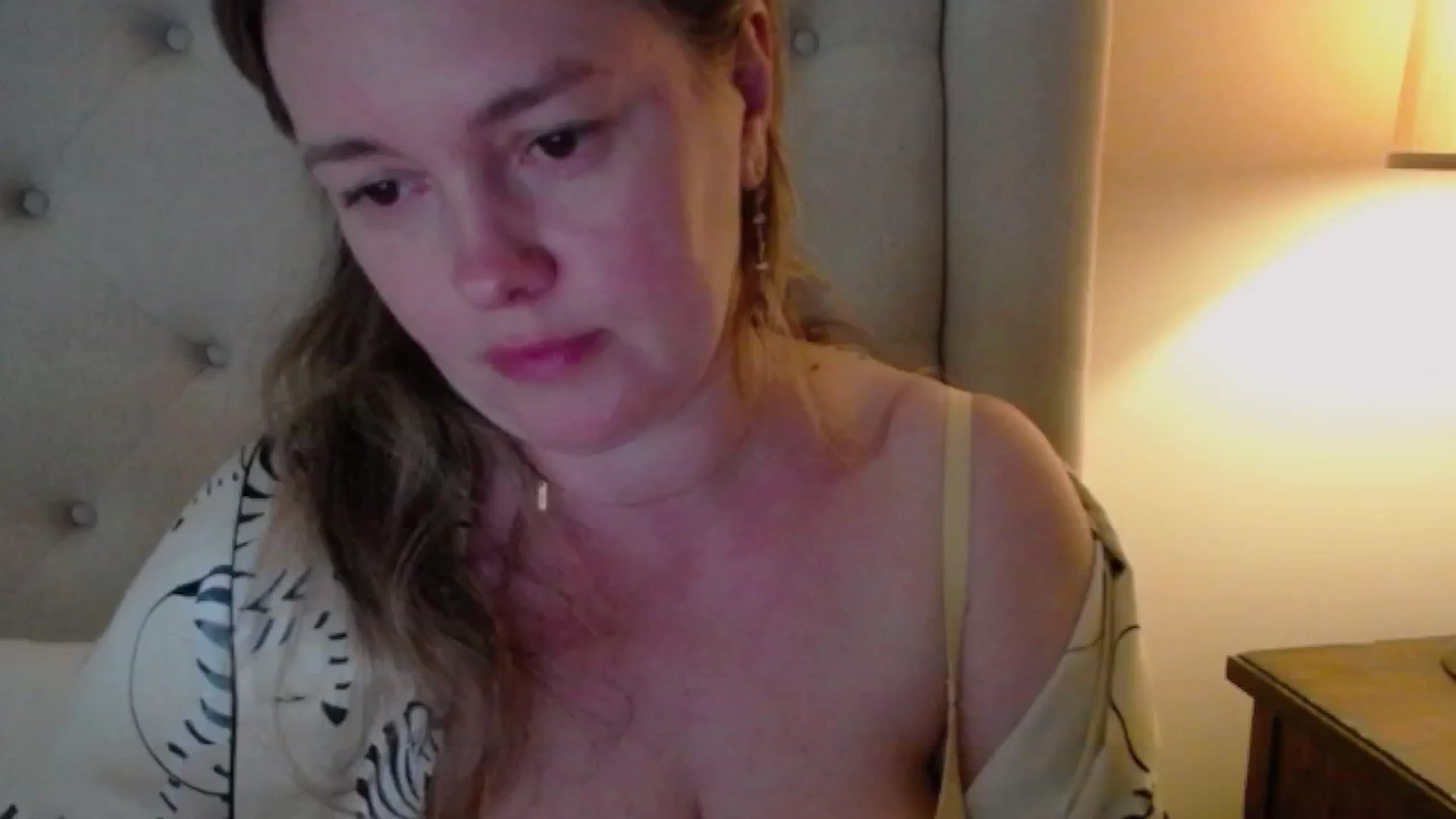 Gallery image thumbnail from J0llye's myfreecams stream on, 04/26/2025, 19:59 image 7 of 20