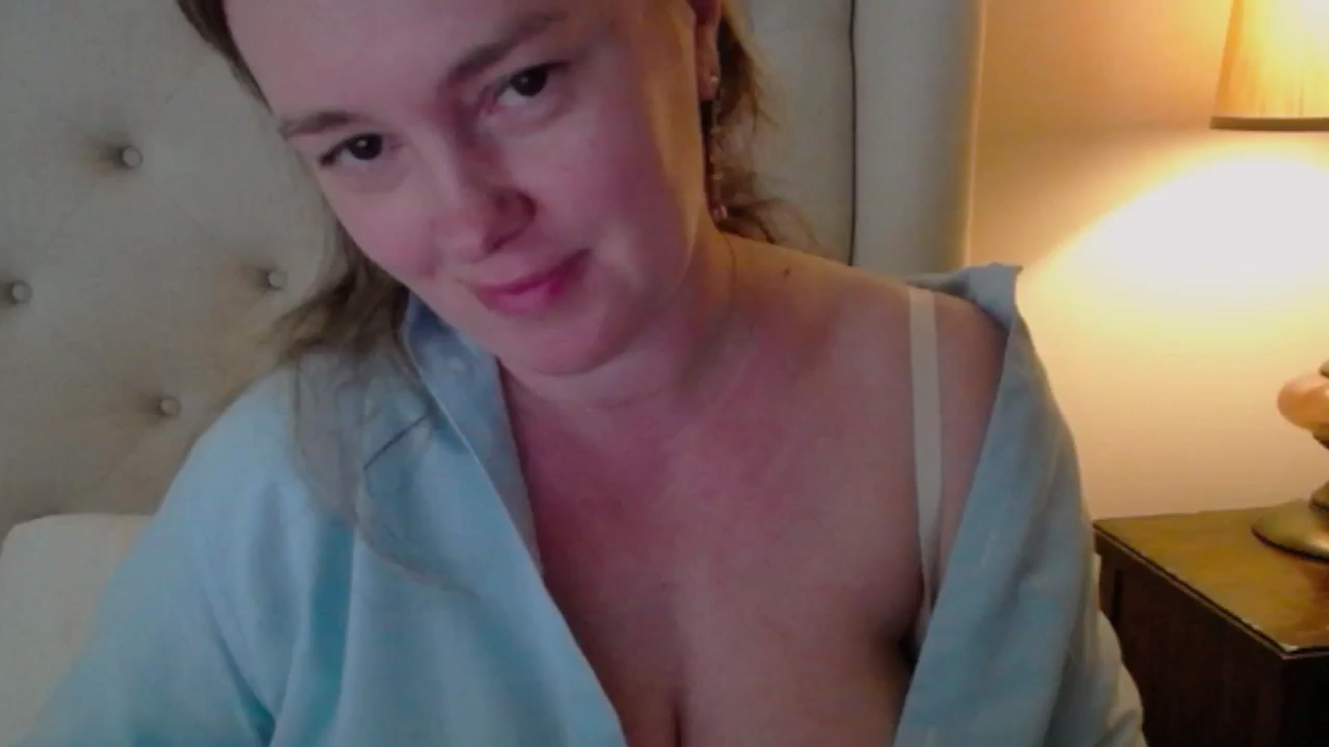 Gallery image thumbnail from J0llye's myfreecams stream on, 04/27/2025, 19:44 image 11 of 20