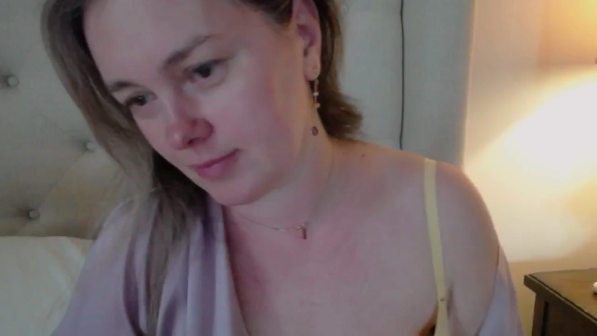 Gallery image thumbnail from J0llye's myfreecams stream on, 04/29/2025, 19:42 image 9 of 20