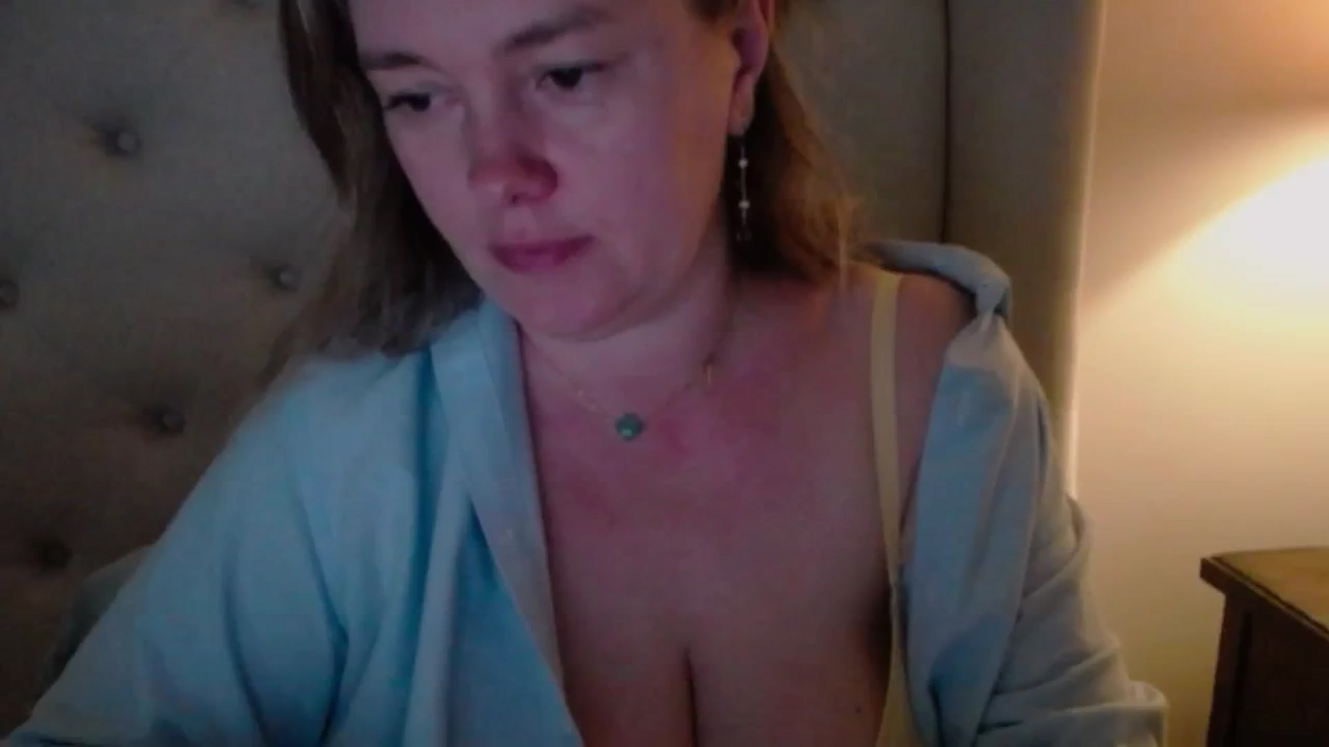Gallery image thumbnail from J0llye's myfreecams stream on, 05/01/2025, 15:47 image 15 of 20
