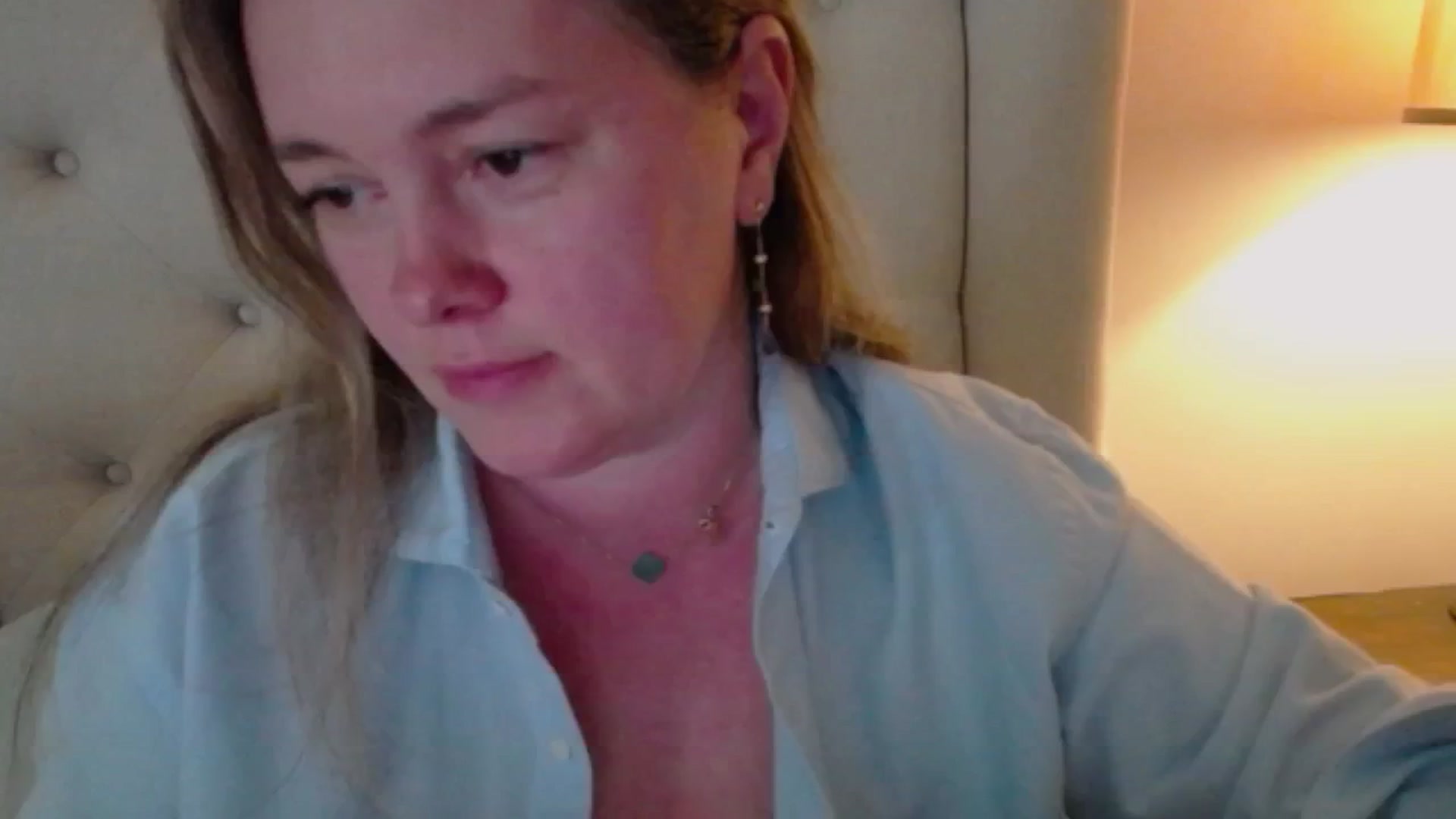 Gallery image thumbnail from J0llye's myfreecams stream on, 05/01/2025, 19:56 image 9 of 20