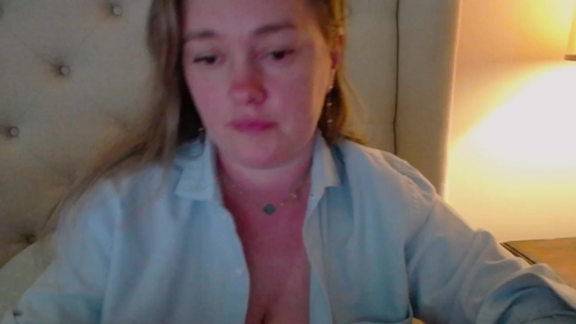 Gallery image thumbnail from J0llye's myfreecams stream on, 05/01/2025, 19:56 image 1 of 20