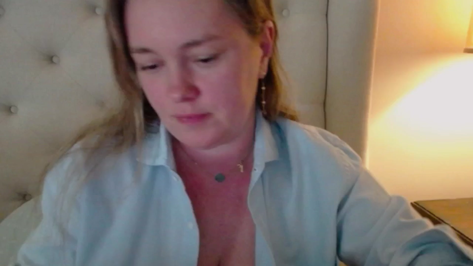 Gallery image thumbnail from J0llye's myfreecams stream on, 05/01/2025, 19:56 image 3 of 20