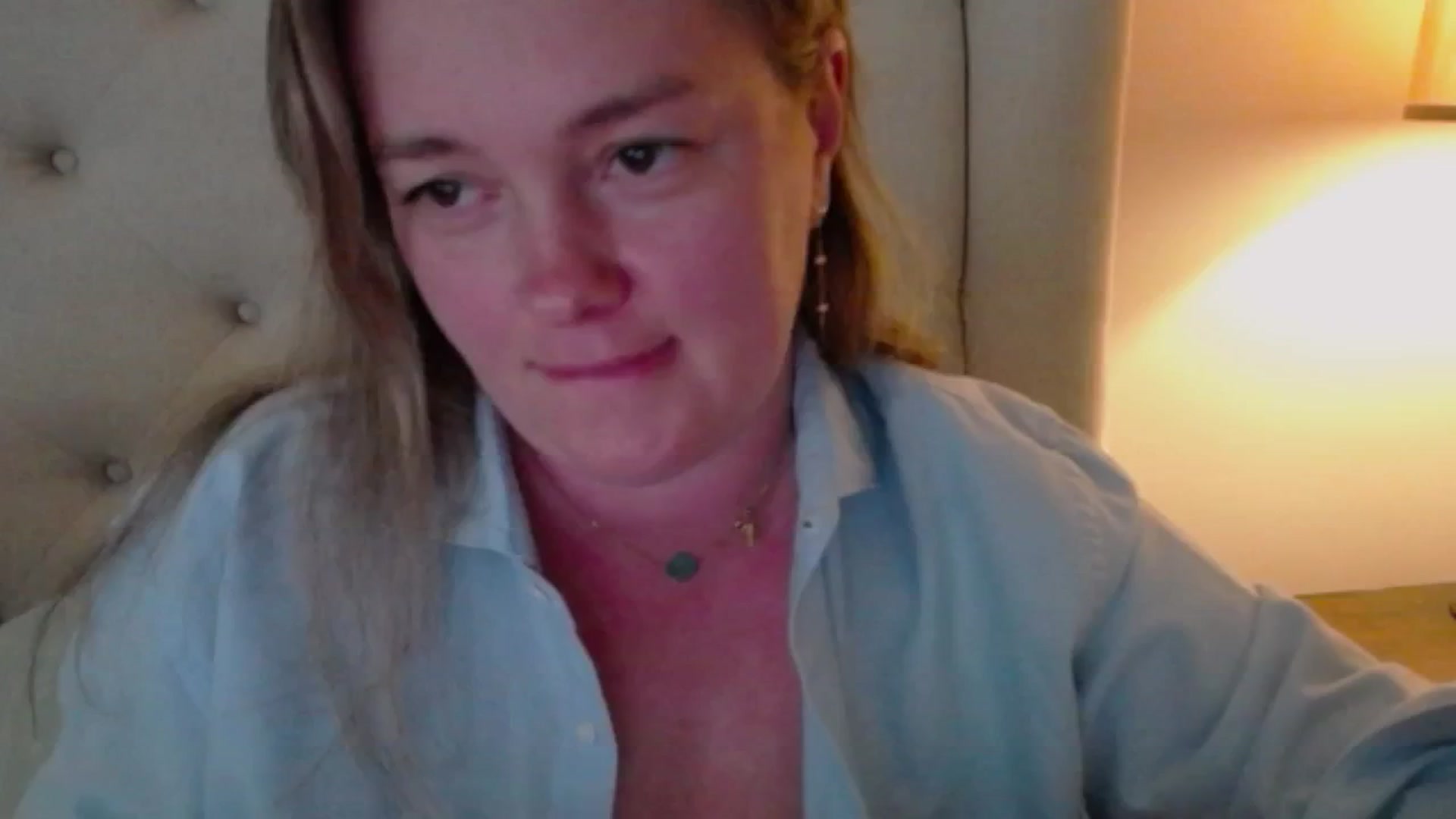 Gallery image thumbnail from J0llye's myfreecams stream on, 05/01/2025, 19:56 image 11 of 20