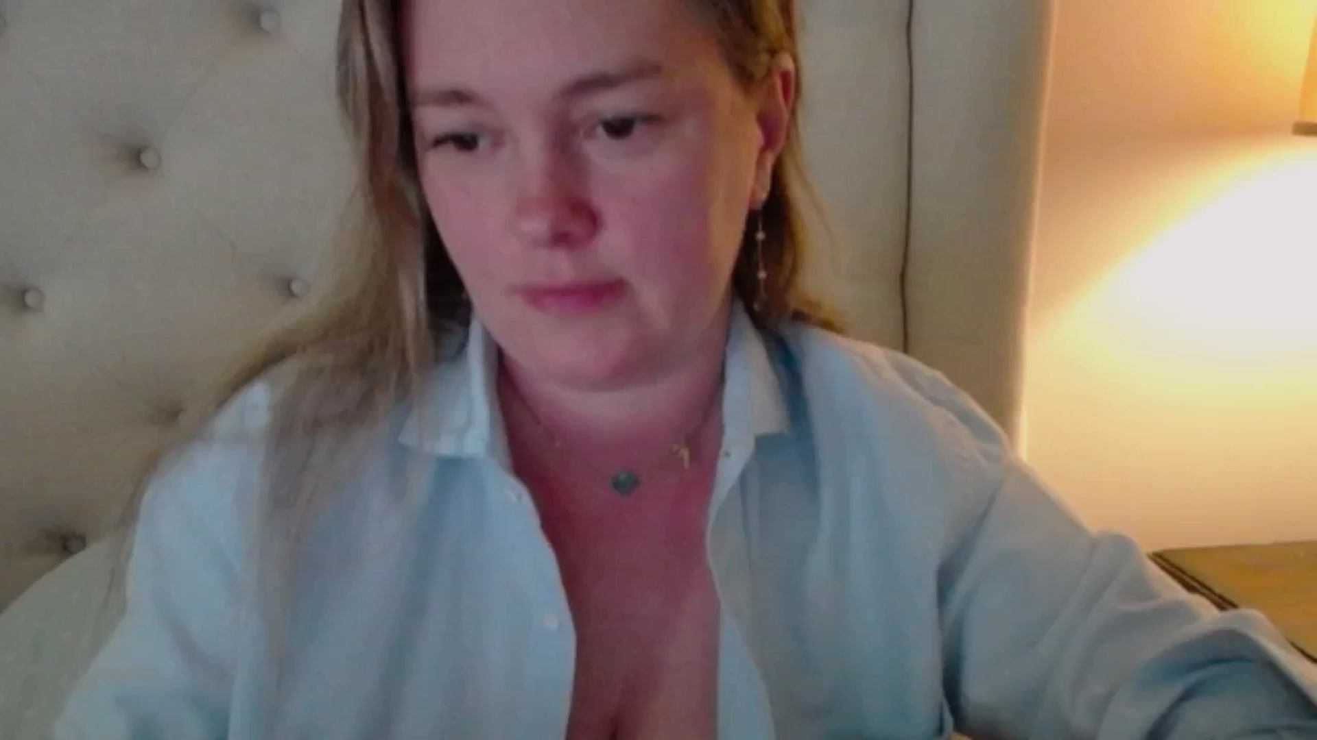 Gallery image thumbnail from J0llye's myfreecams stream on, 05/01/2025, 19:56 image 4 of 20
