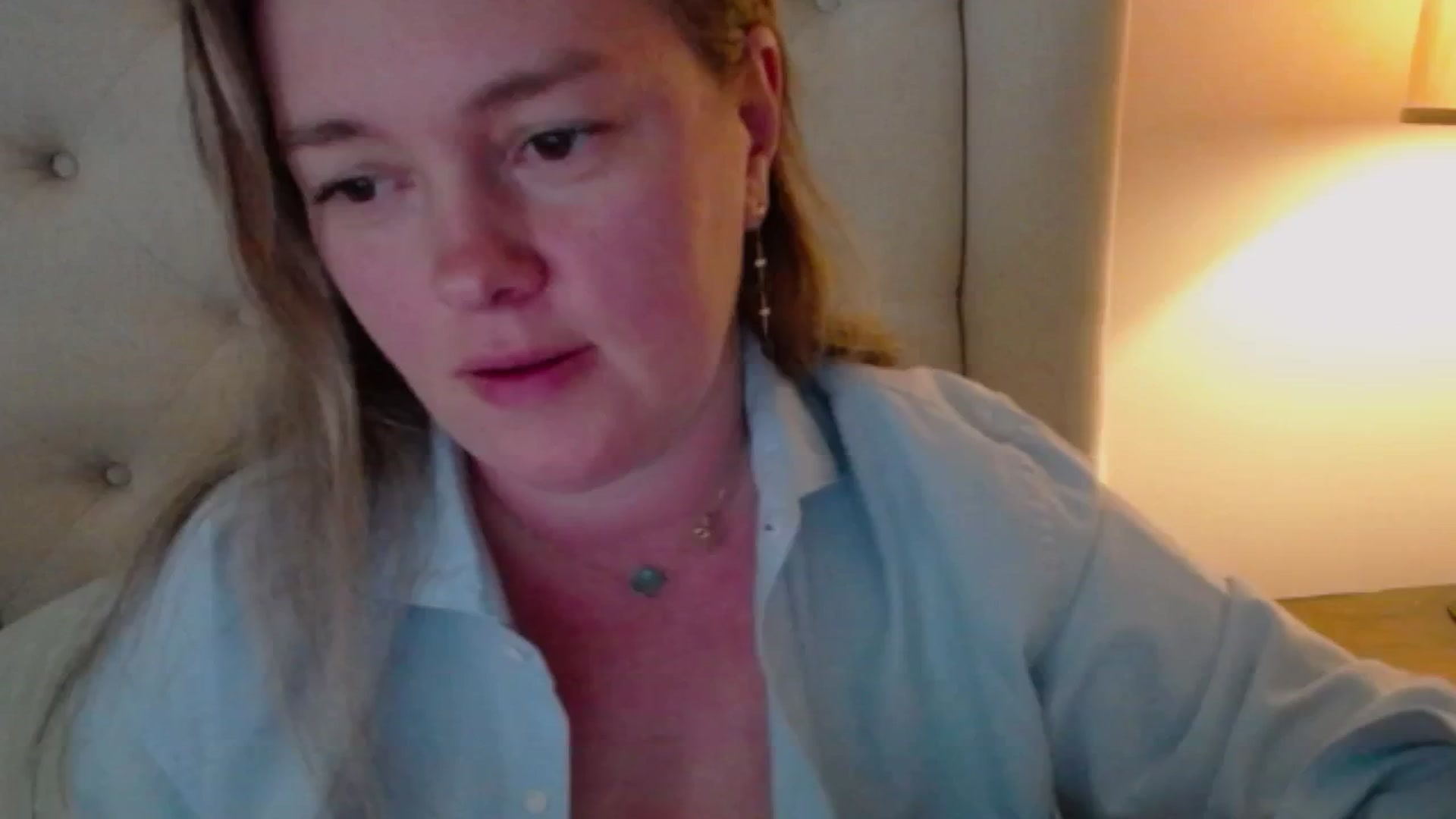 Gallery image thumbnail from J0llye's myfreecams stream on, 05/01/2025, 19:56 image 12 of 20