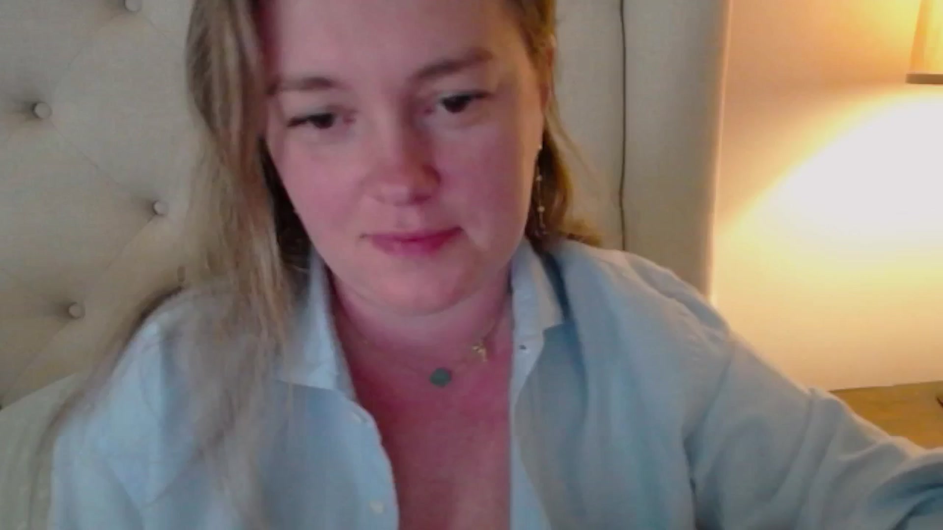 Gallery image thumbnail from J0llye's myfreecams stream on, 05/01/2025, 19:56 image 7 of 20