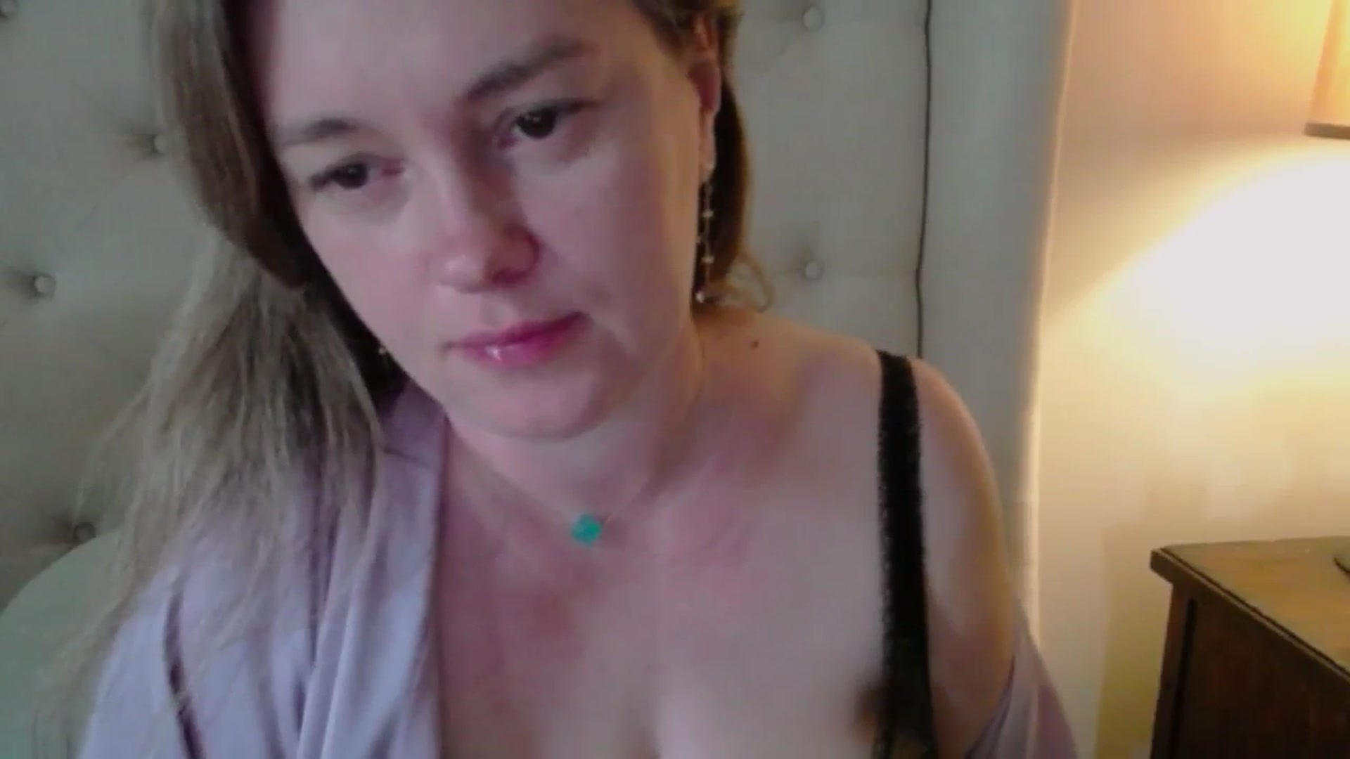 Gallery image thumbnail from J0llye's myfreecams stream on, 05/02/2025, 16:56 image 7 of 20