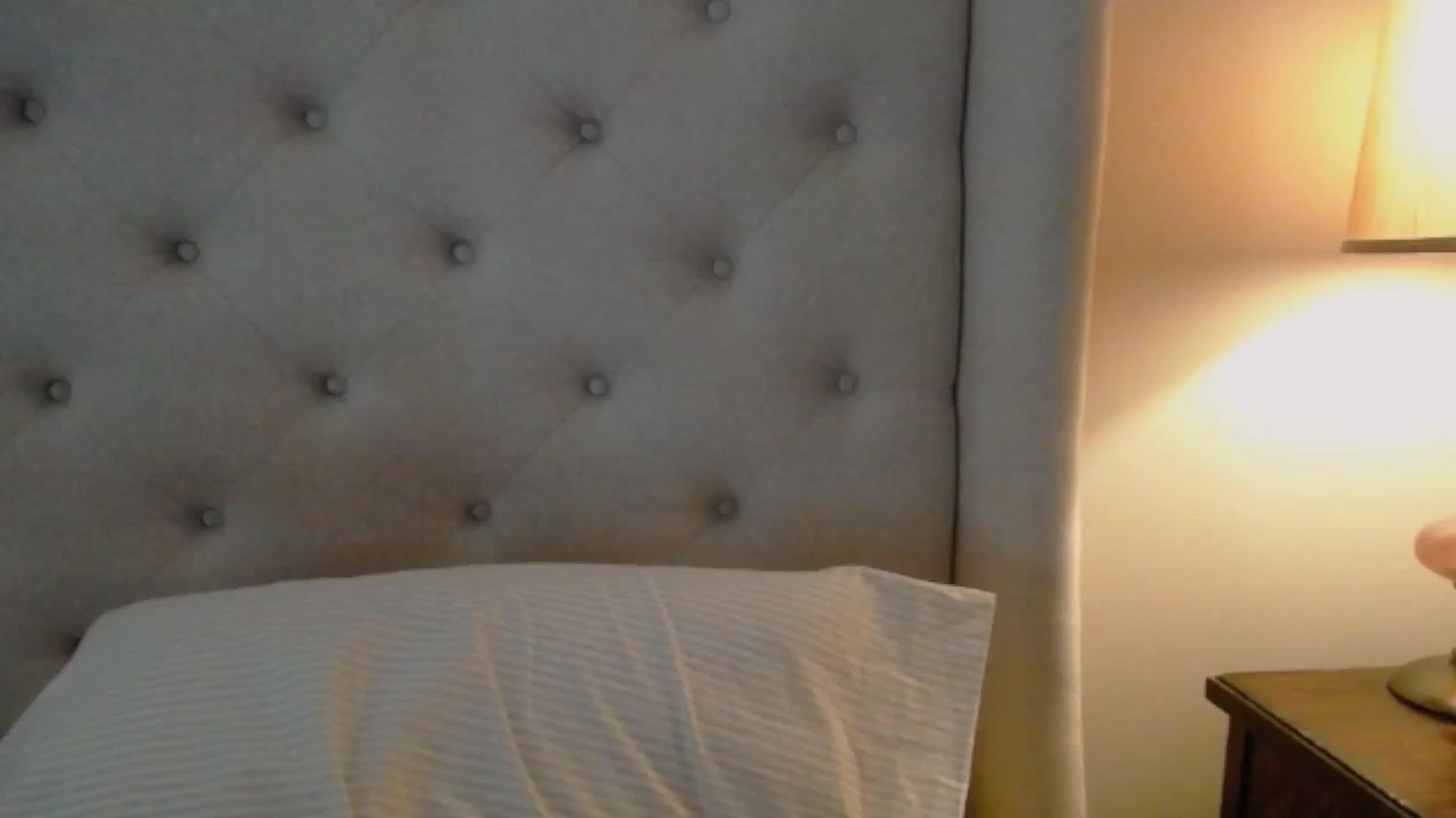 Gallery image thumbnail from J0llye's myfreecams stream on, 05/06/2025, 19:39 image 2 of 20