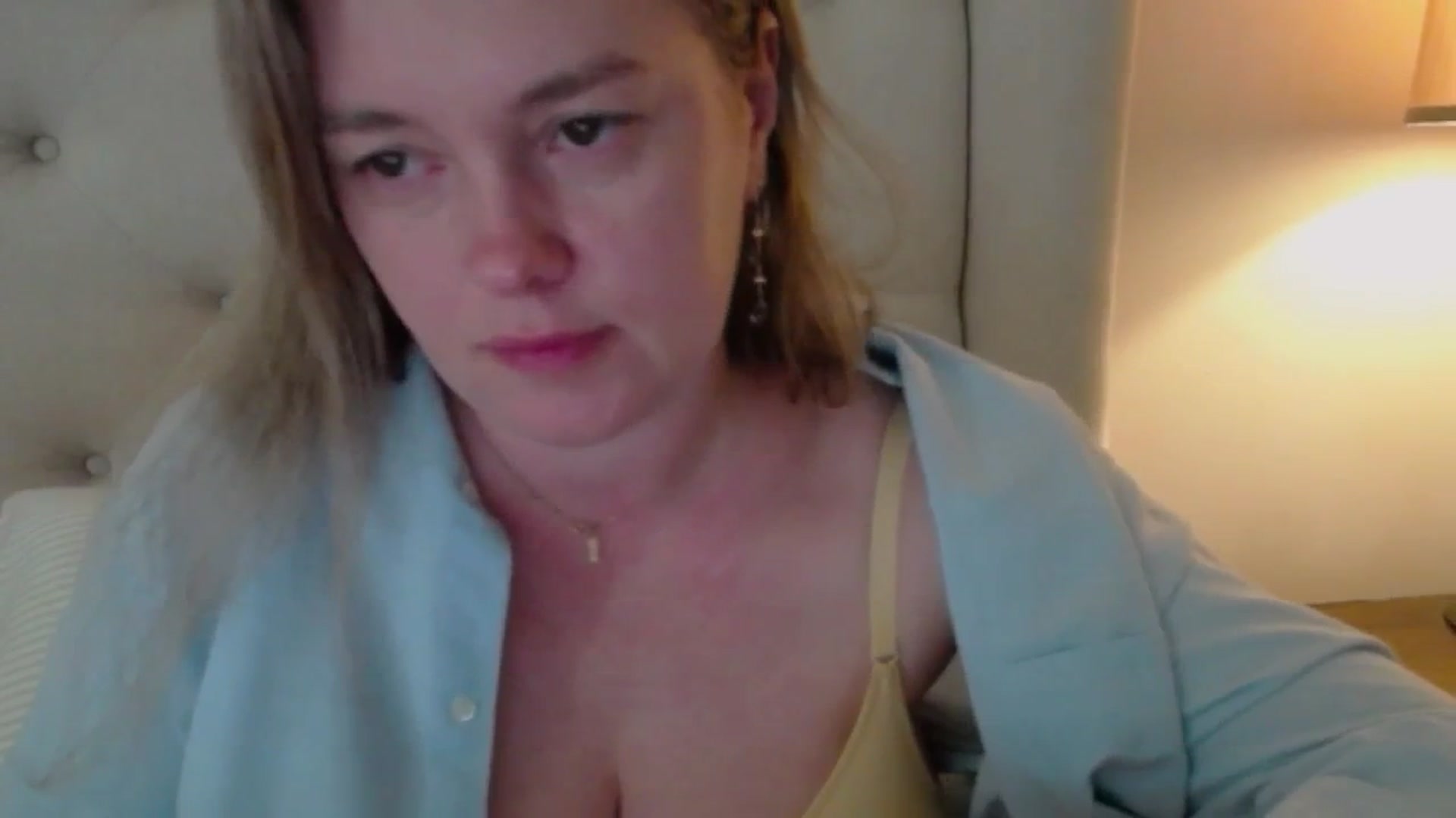 Gallery image thumbnail from J0llye's myfreecams stream on, 05/07/2025, 16:31 image 5 of 20