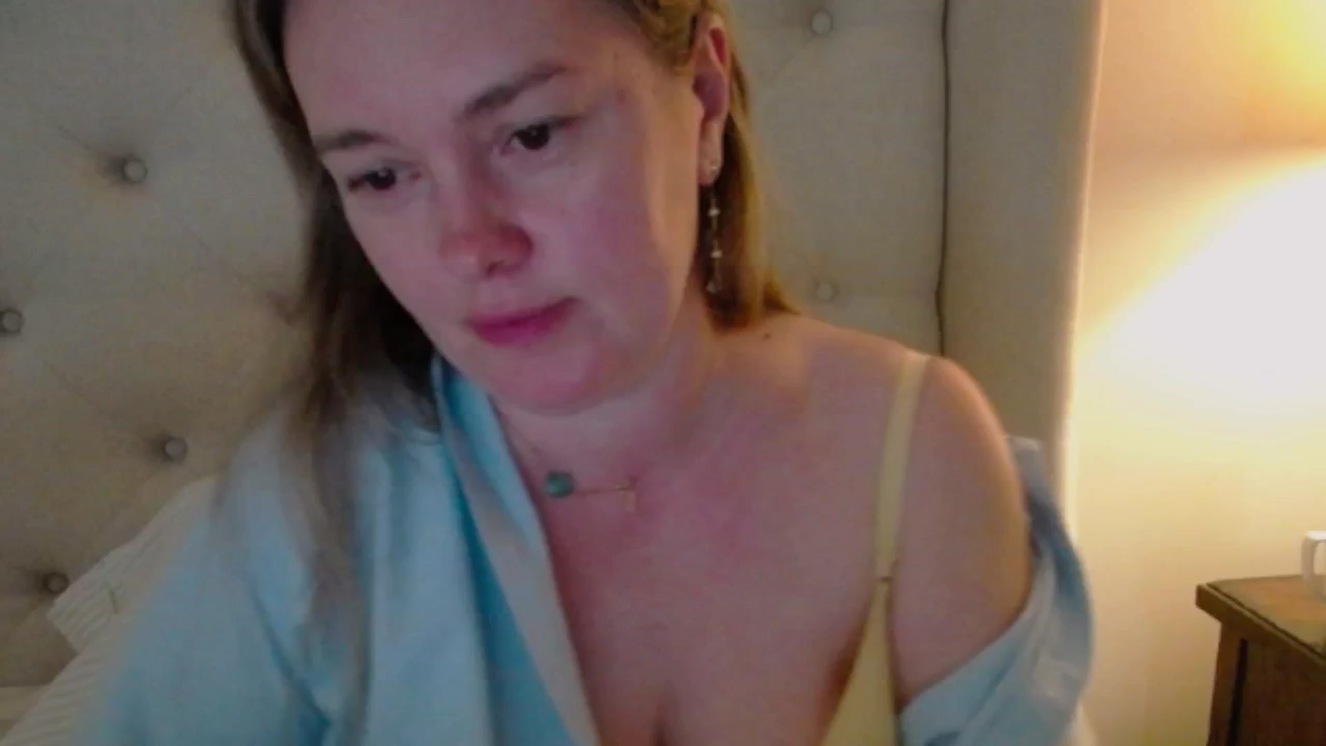 Gallery image thumbnail from J0llye's myfreecams stream on, 05/07/2025, 19:56 image 5 of 20