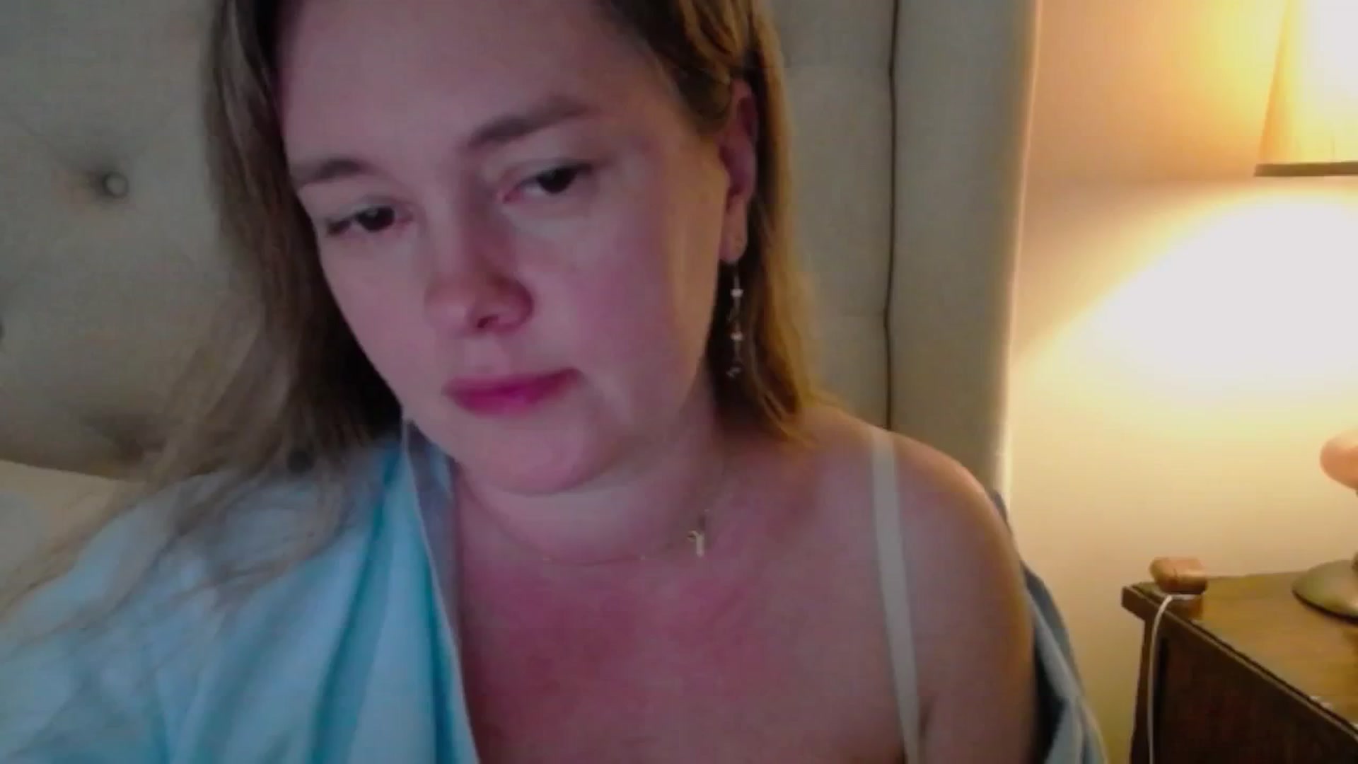Gallery image thumbnail from J0llye's myfreecams stream on, 05/08/2025, 19:53 image 9 of 20