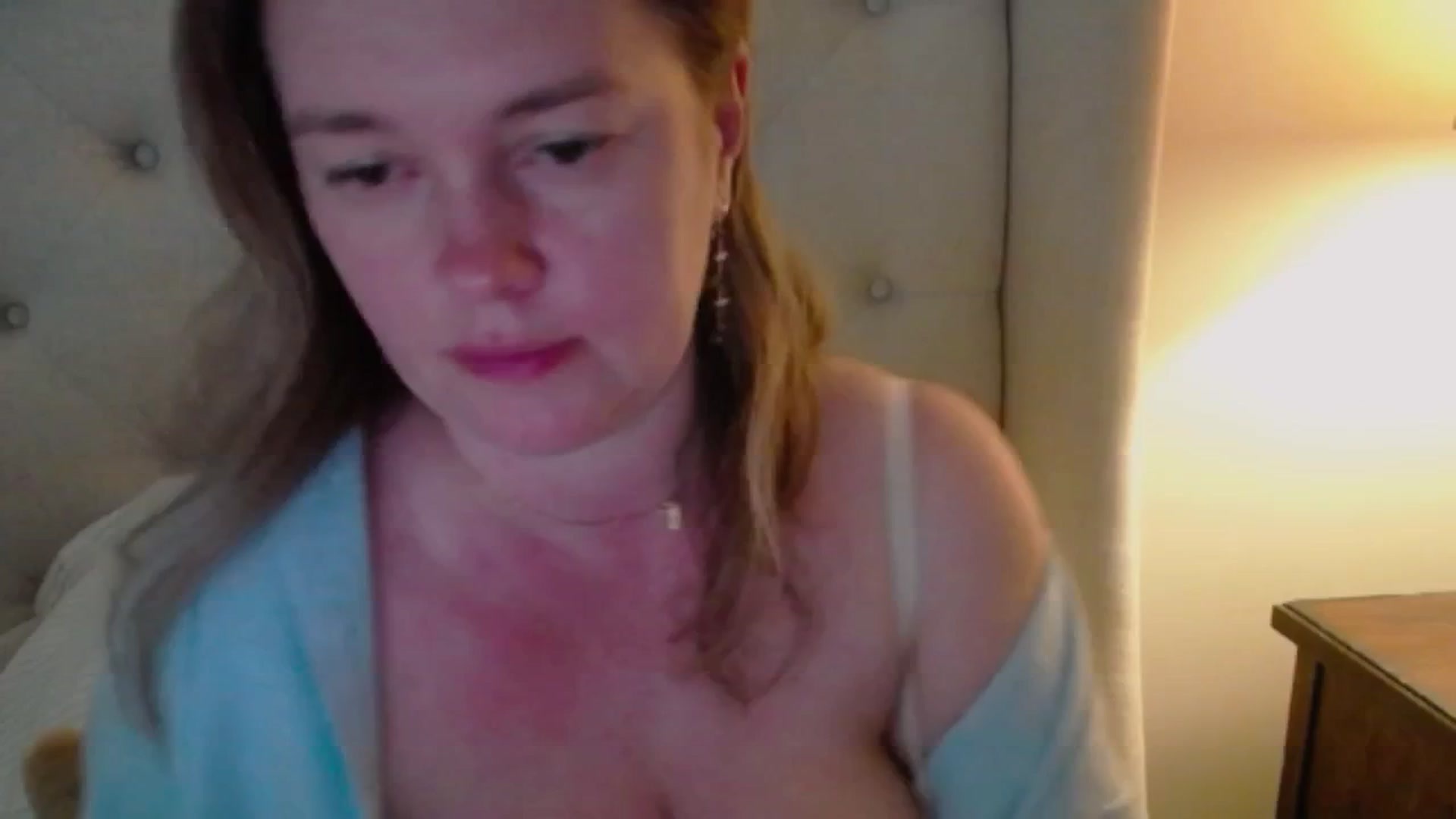 Gallery image thumbnail from J0llye's myfreecams stream on, 05/12/2025, 19:54 image 11 of 20