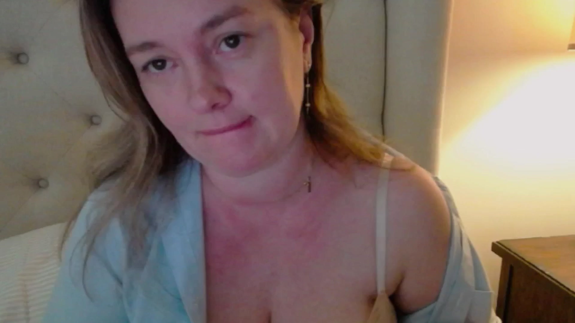 Gallery image thumbnail from J0llye's myfreecams stream on, 05/14/2025, 16:25 image 20 of 20