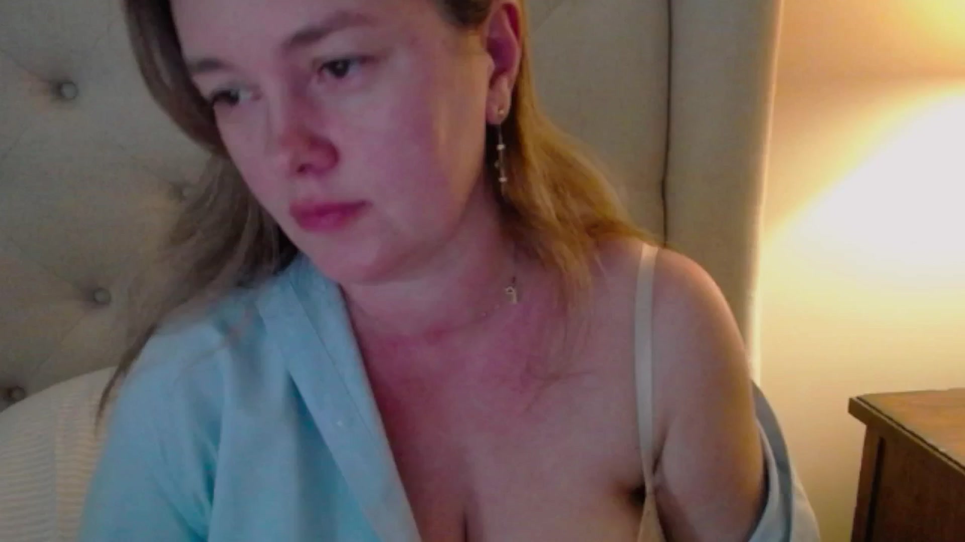 Gallery image thumbnail from J0llye's myfreecams stream on, 05/14/2025, 20:01 image 1 of 20