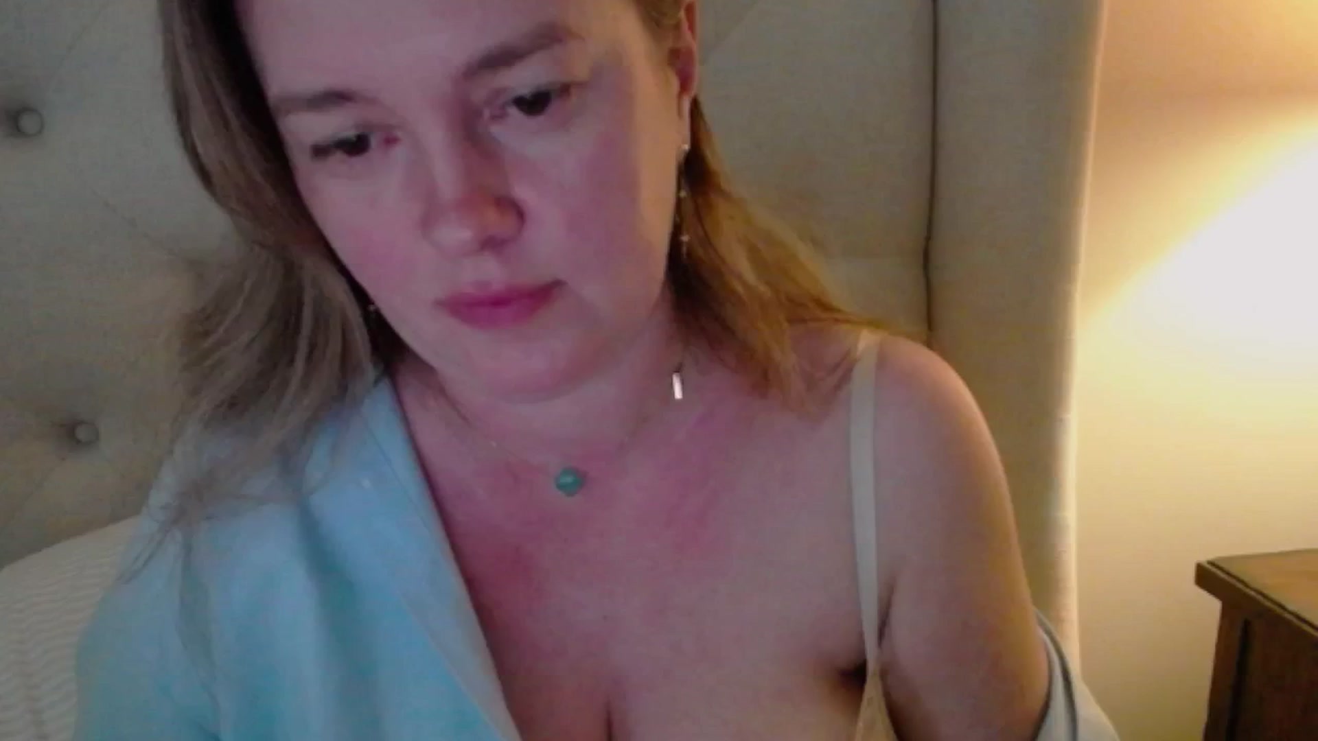 Gallery image thumbnail from J0llye's myfreecams stream on, 05/14/2025, 20:01 image 9 of 20