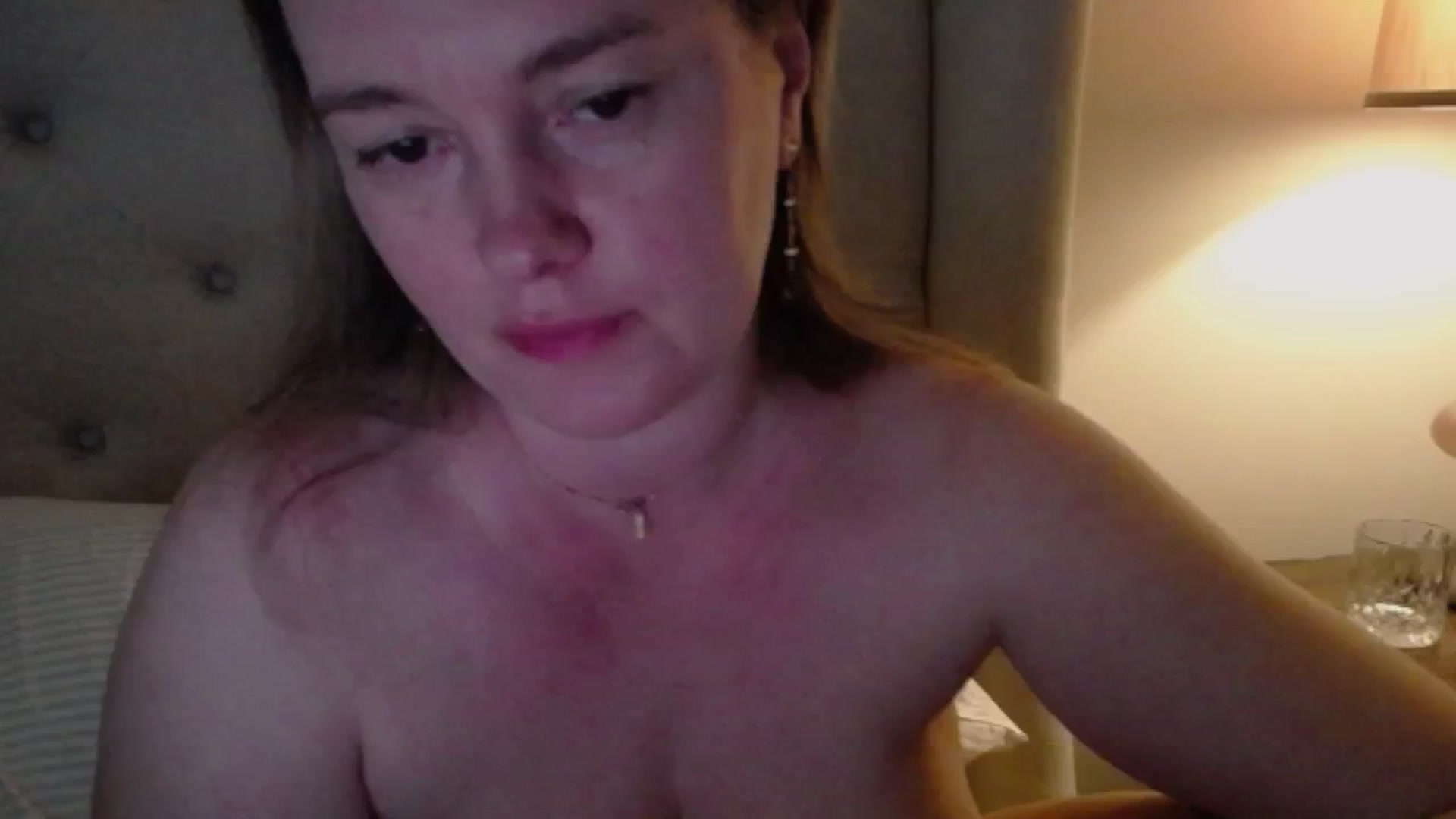 Gallery image thumbnail from J0llye's myfreecams stream on, 05/15/2025, 16:30 image 19 of 20