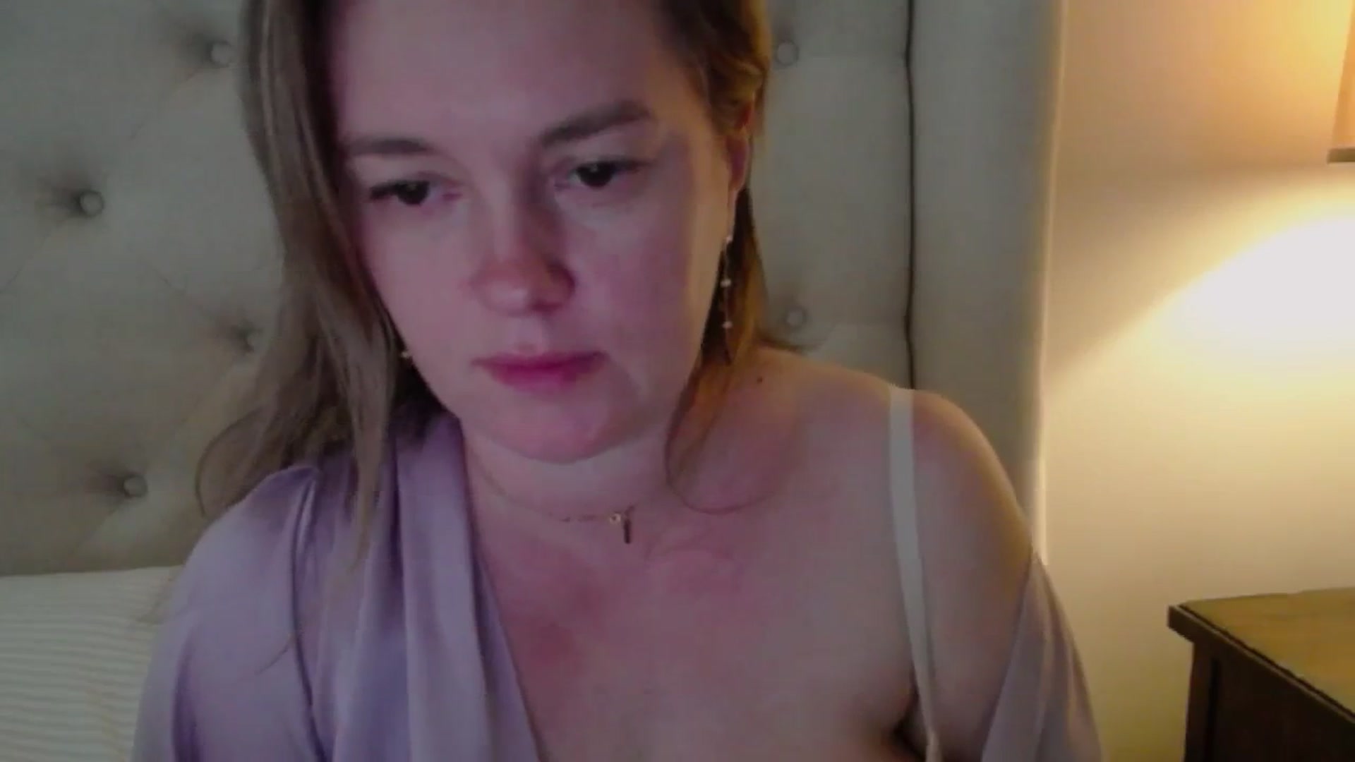 Gallery image thumbnail from J0llye's myfreecams stream on, 05/16/2025, 16:37 image 7 of 20