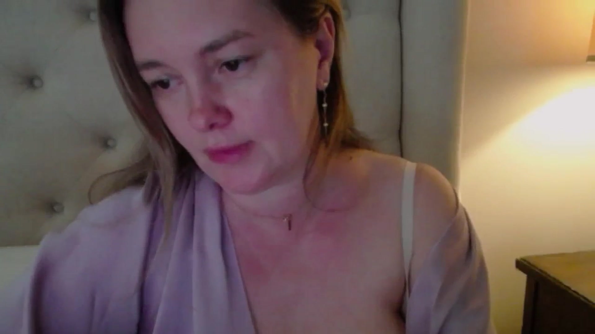 Gallery image thumbnail from J0llye's myfreecams stream on, 05/16/2025, 16:37 image 8 of 20