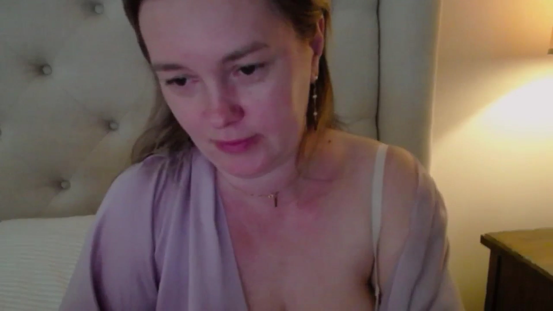 Gallery image thumbnail from J0llye's myfreecams stream on, 05/16/2025, 16:37 image 4 of 20