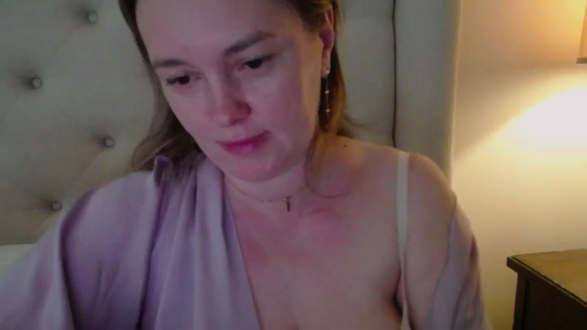Gallery image thumbnail from J0llye's myfreecams stream on, 05/16/2025, 16:37 image 6 of 20