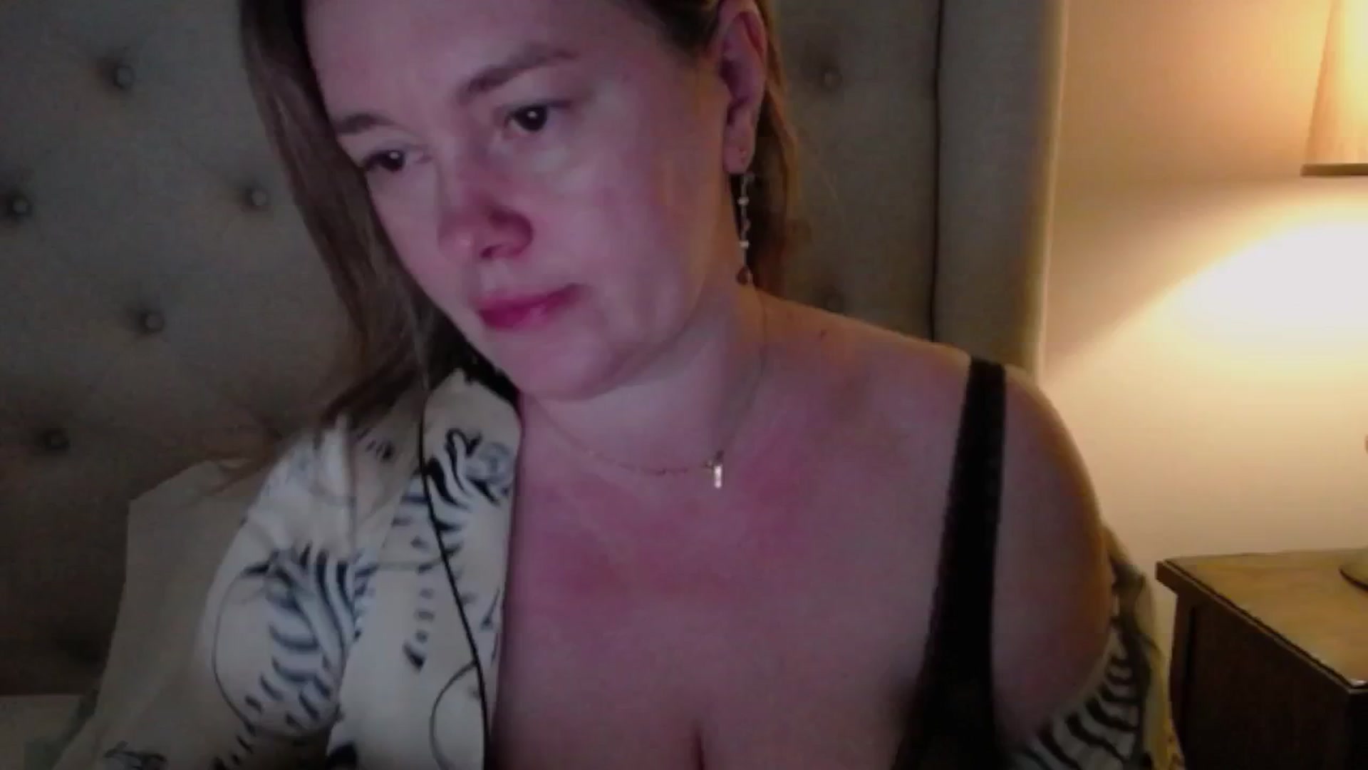 Gallery image thumbnail from J0llye's myfreecams stream on, 05/19/2025, 16:48 image 2 of 20