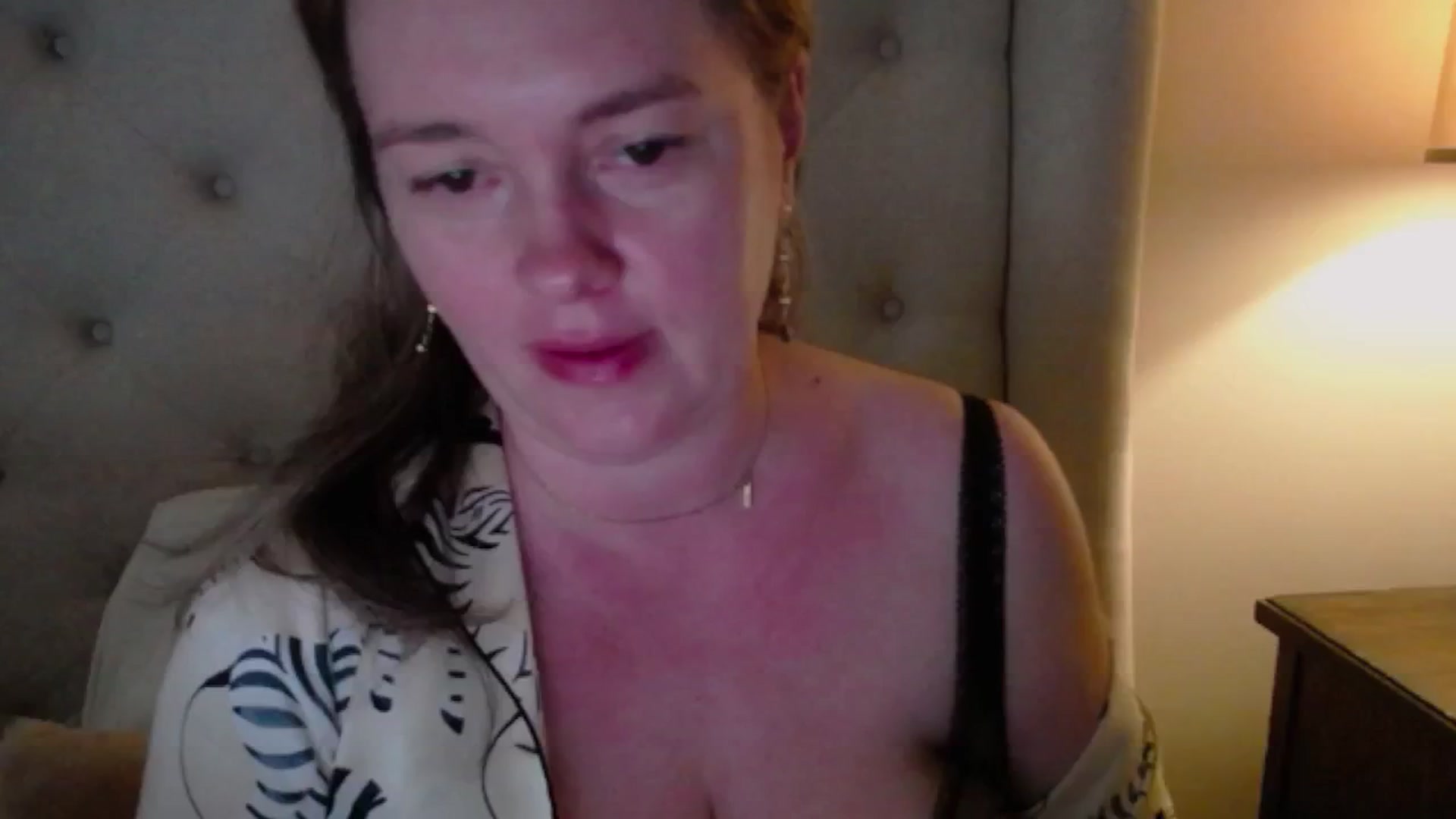 Gallery image thumbnail from J0llye's myfreecams stream on, 05/19/2025, 20:07 image 1 of 20