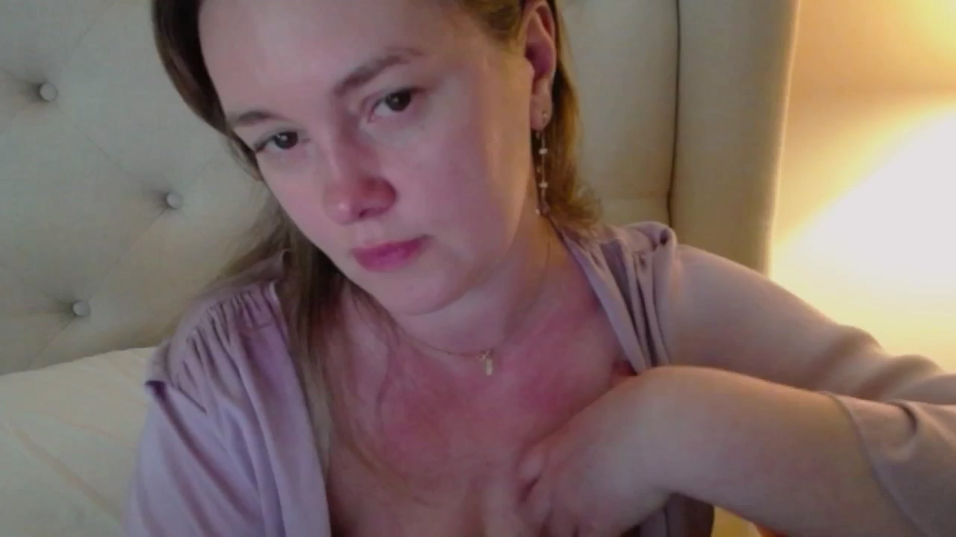 Gallery image thumbnail from J0llye's myfreecams stream on, 05/20/2025, 19:50 image 17 of 20
