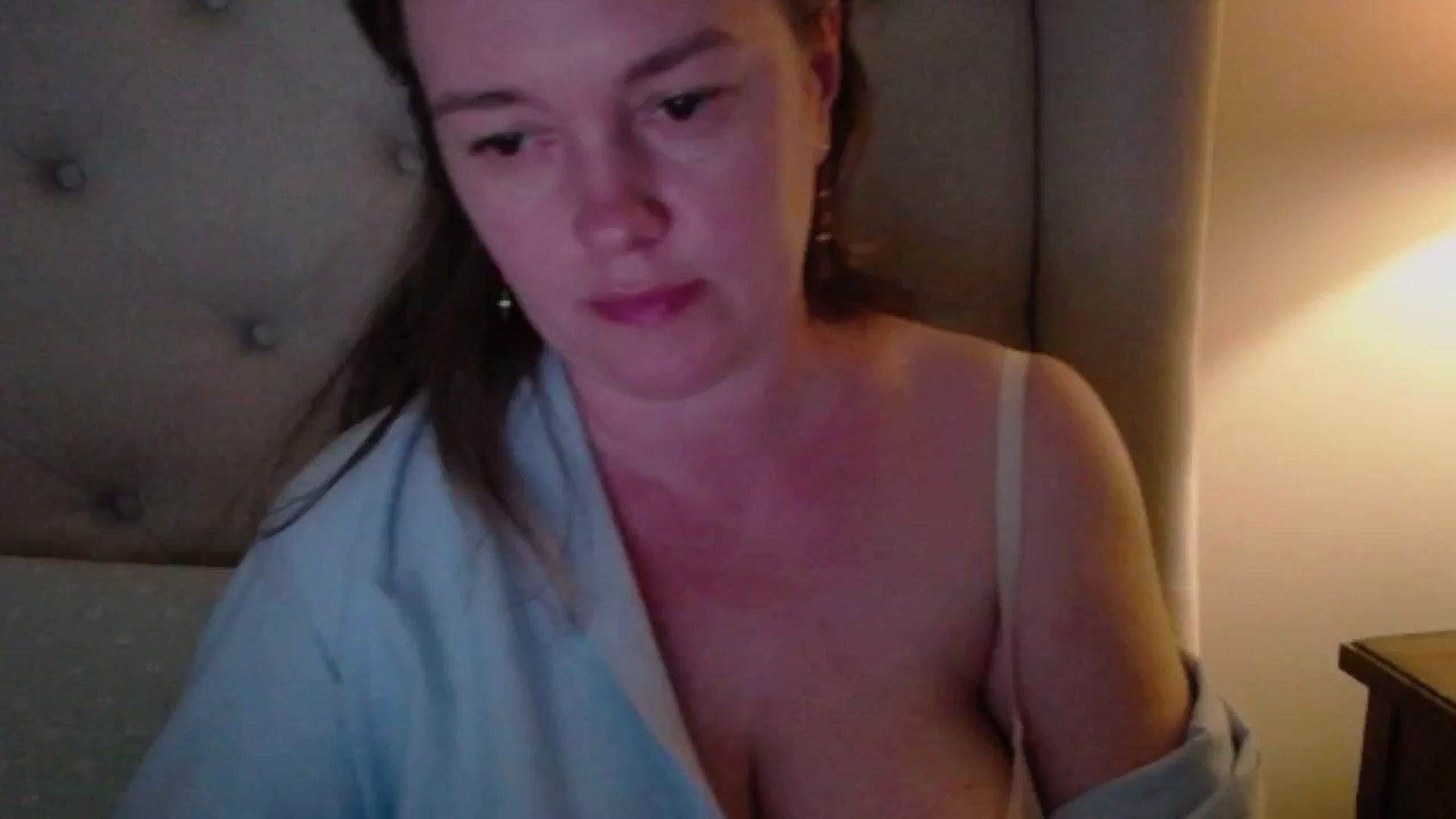 Gallery image thumbnail from J0llye's myfreecams stream on, 05/25/2025, 19:58 image 14 of 20