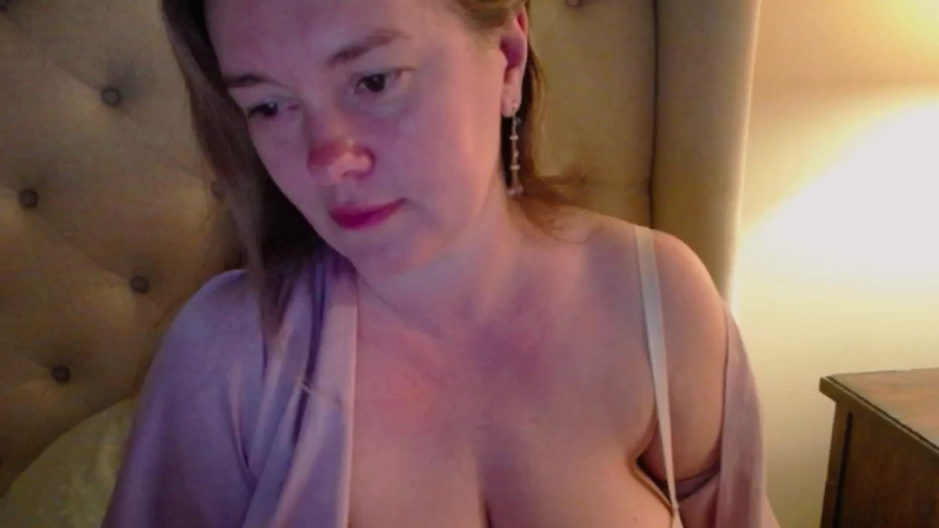 Gallery image thumbnail from J0llye's myfreecams stream on, 05/26/2025, 04:16 image 8 of 20