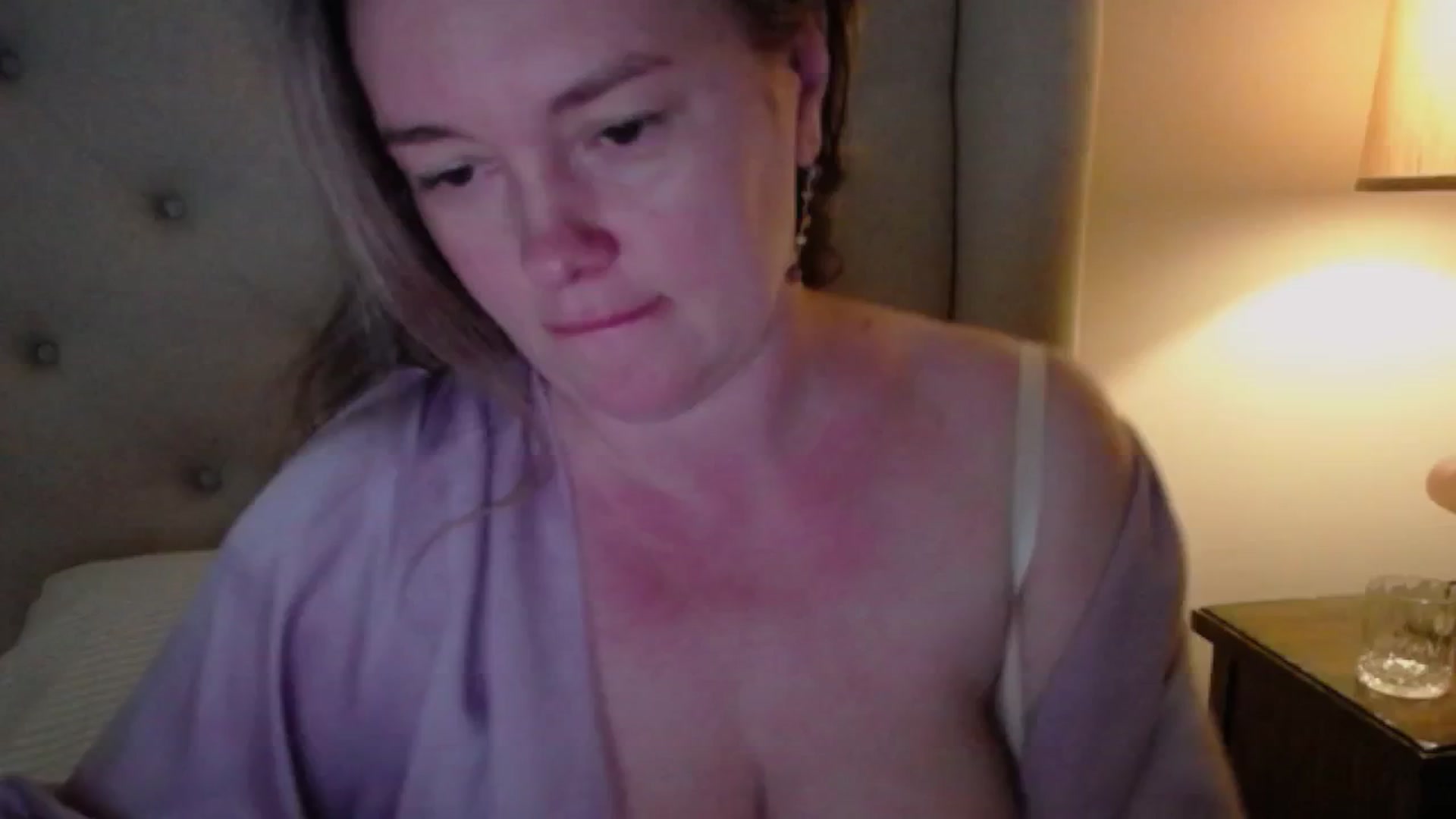 Gallery image thumbnail from J0llye's myfreecams stream on, 05/28/2025, 16:09 image 9 of 20