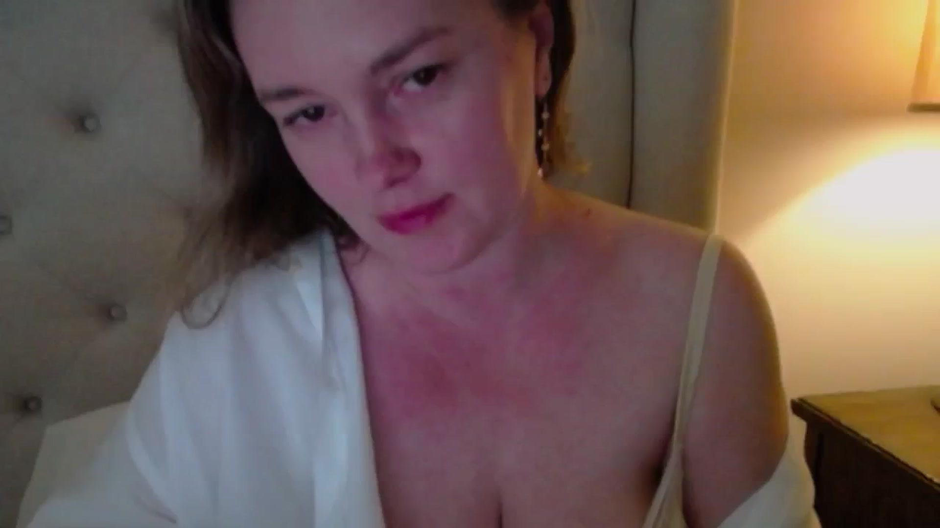 Gallery image thumbnail from J0llye's myfreecams stream on, 05/29/2025, 21:24 image 5 of 20